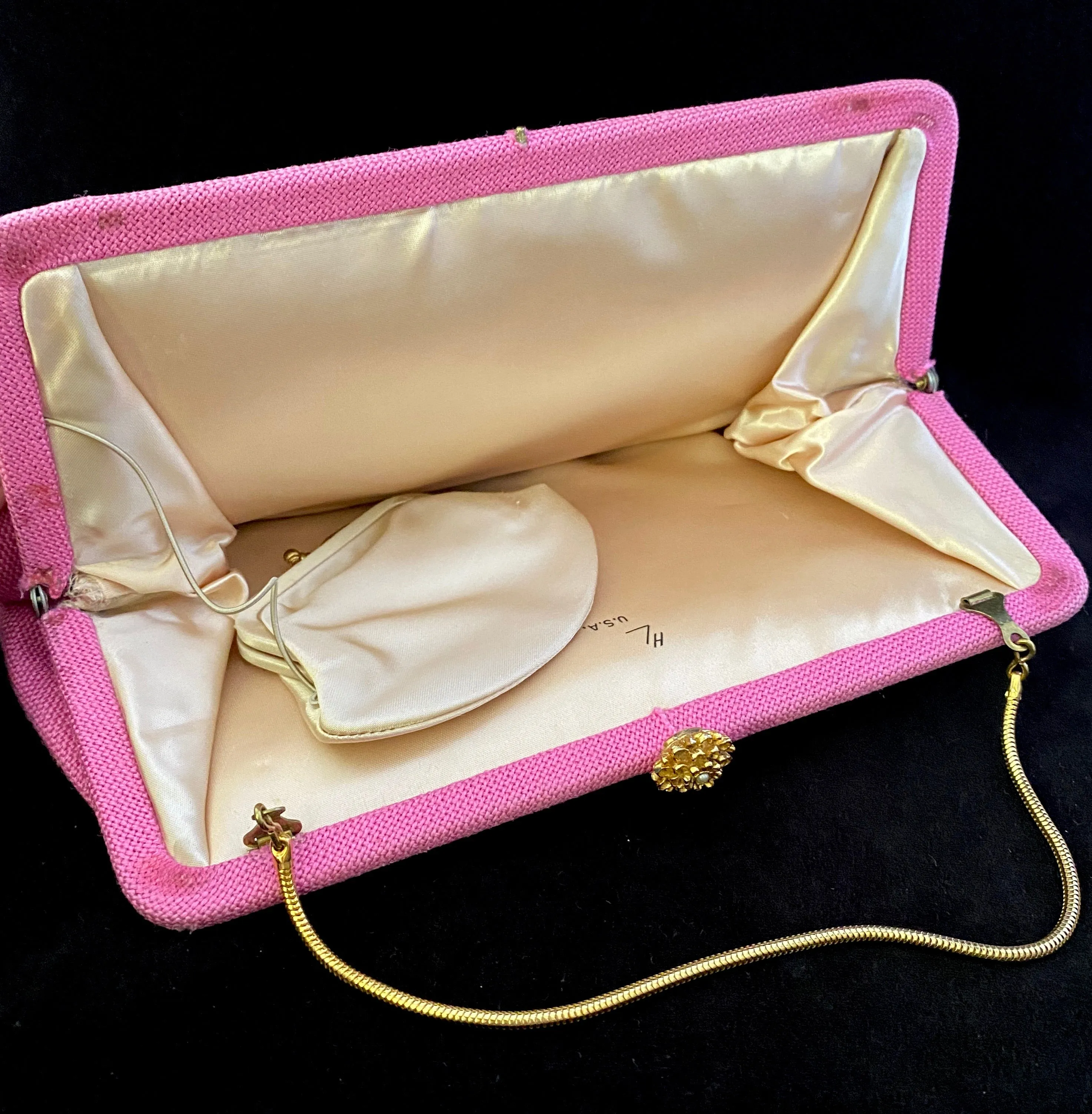 1960s HL Pink Fabric Clutch