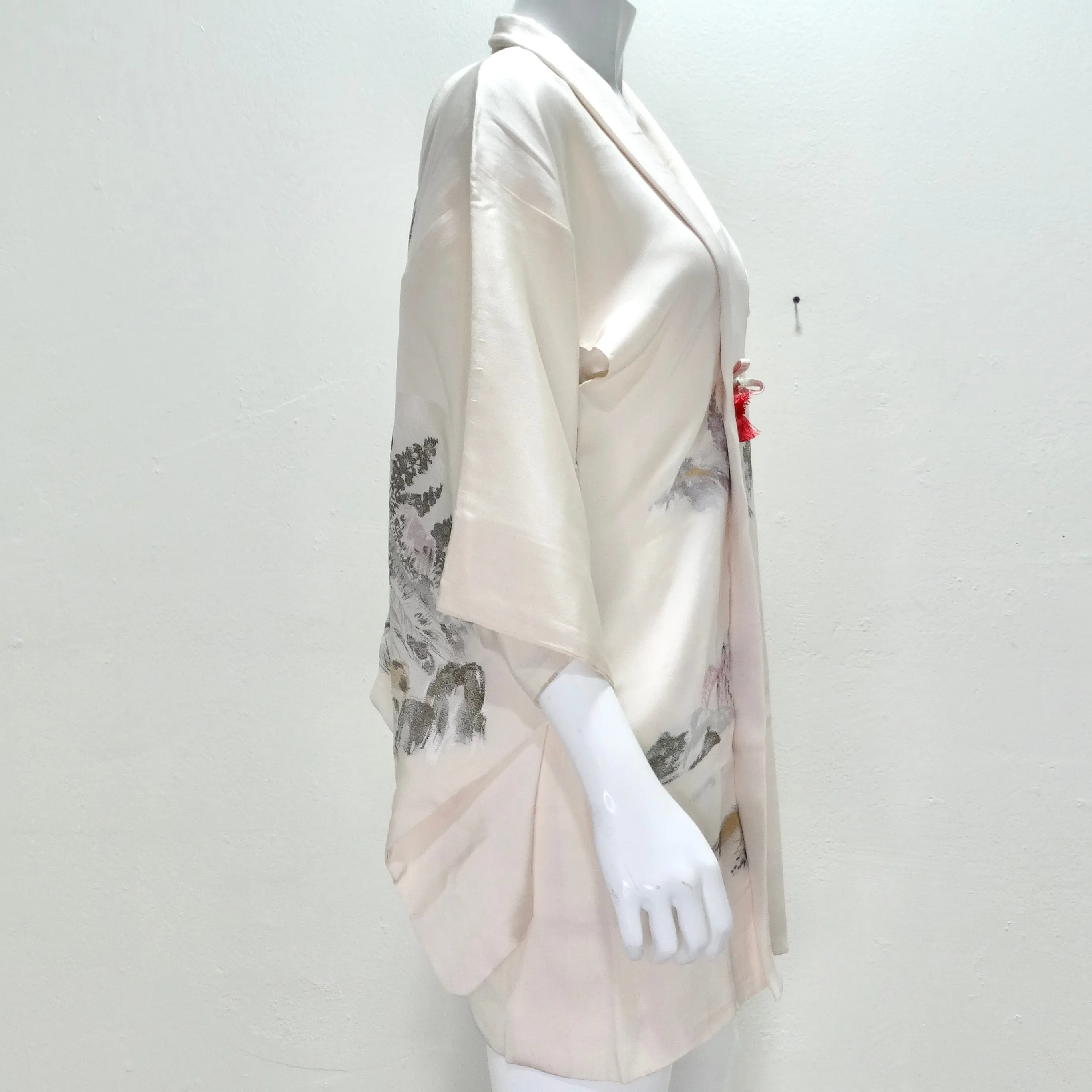 1970s Handmade Japanese Ivory Silk Kimono