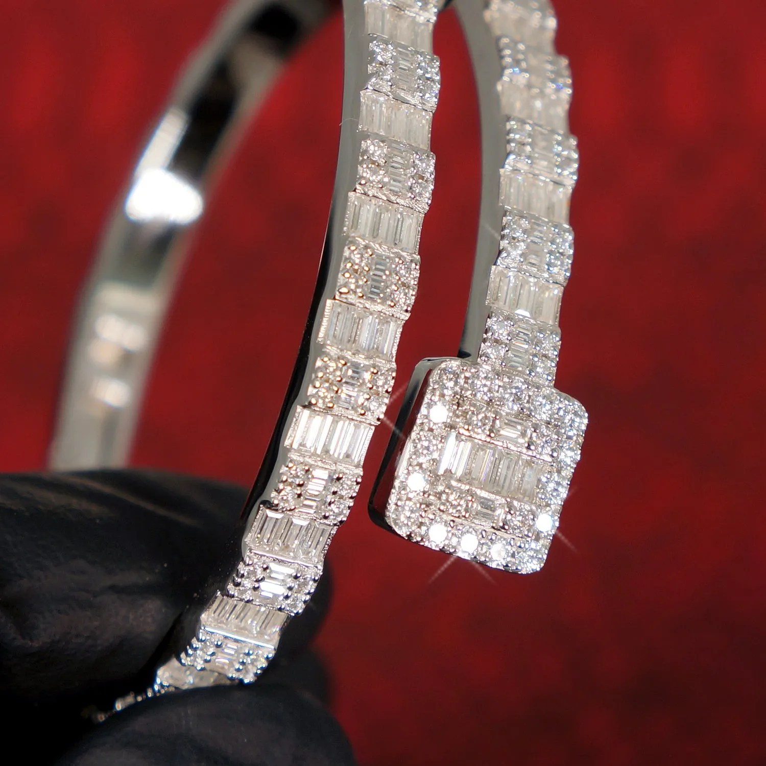 8.61 Carat VVS1 Moissanite Baguette Designer Bangle