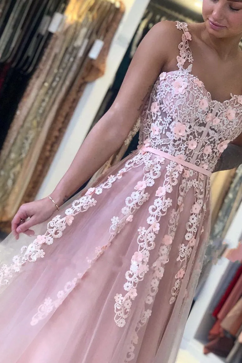 A-line Sweetheart Floor-length Sleeveless Backless Lace Applique Prom Dress