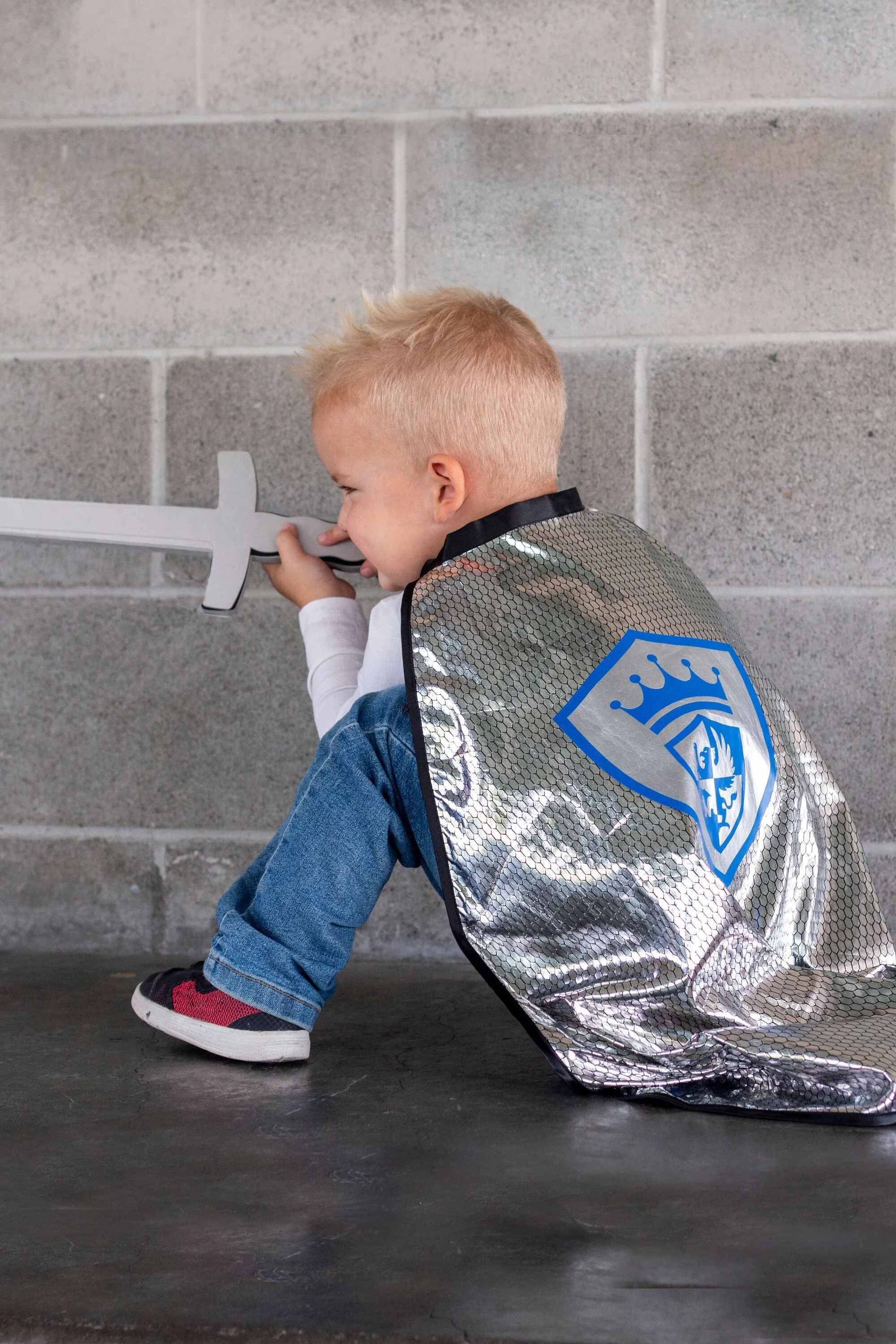 Adventure Knight Cape & Sword Set