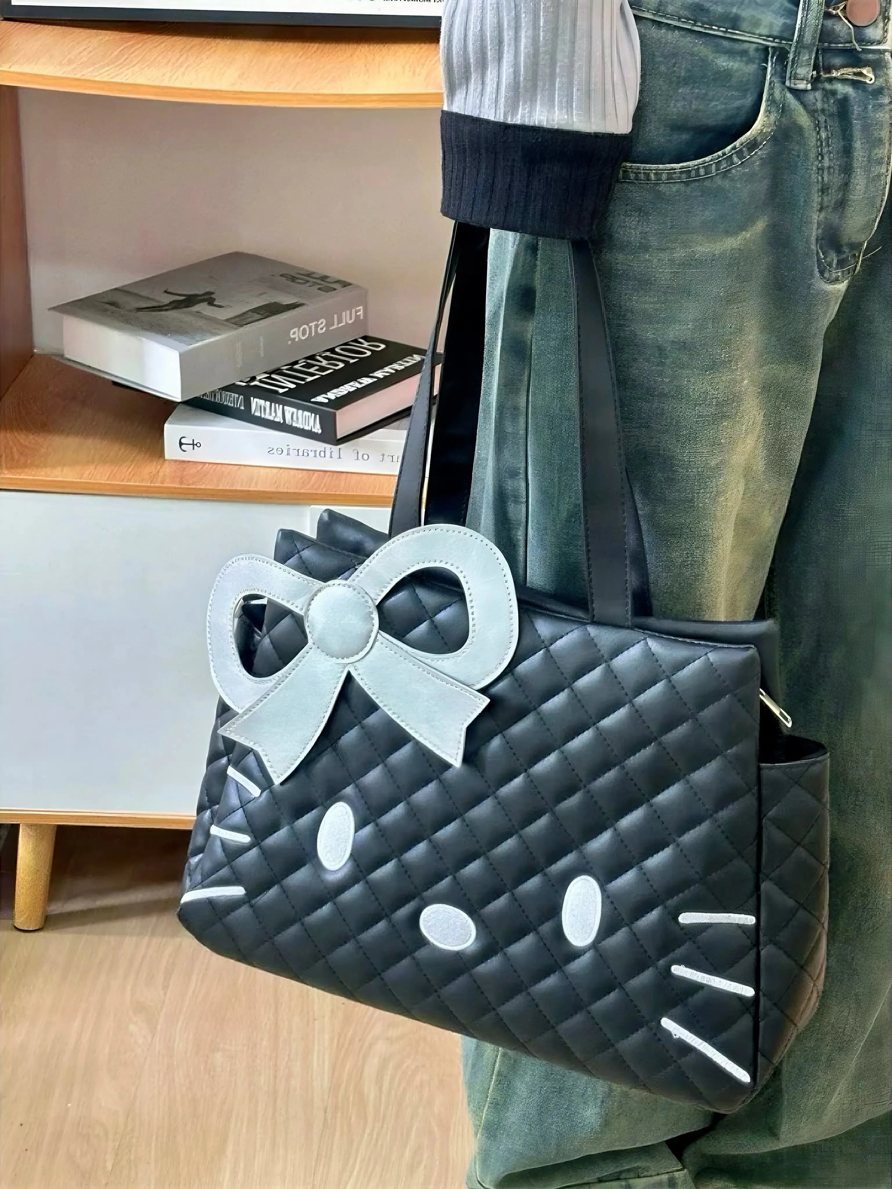 'Ain't Cute' Kawaii Big Capacity Kitty Hand Bag