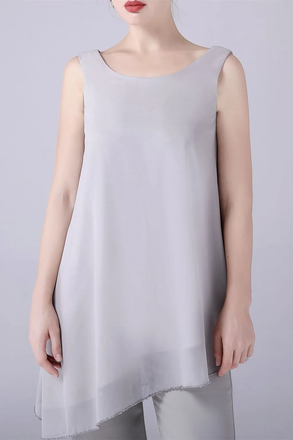 Asymmetrical sleeveless backless strap mother's suit