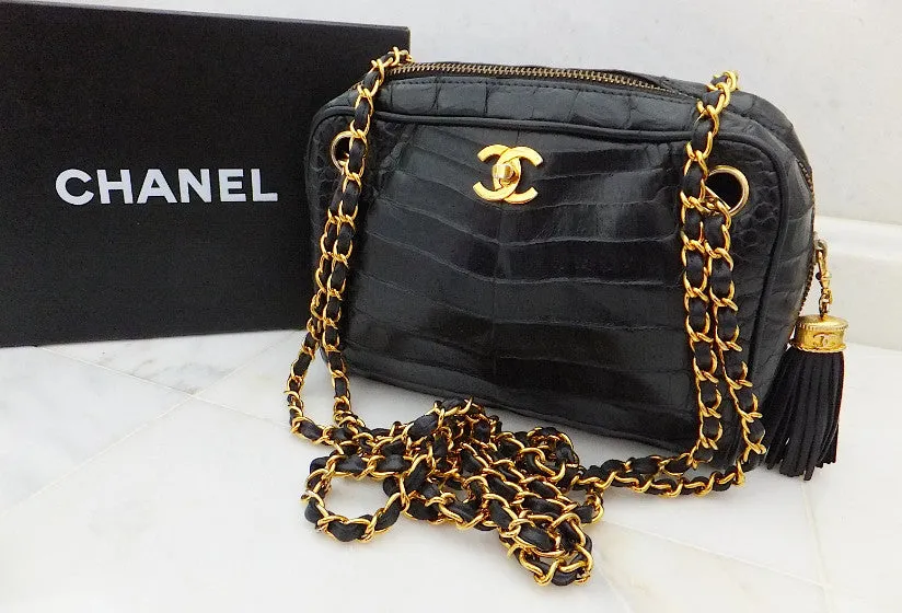 Authentic Chanel VNTG Blk Alligator Camera Handbag