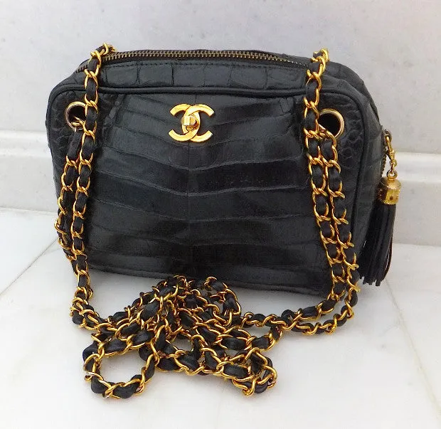 Authentic Chanel VNTG Blk Alligator Camera Handbag