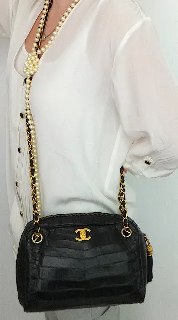 Authentic Chanel VNTG Blk Alligator Camera Handbag