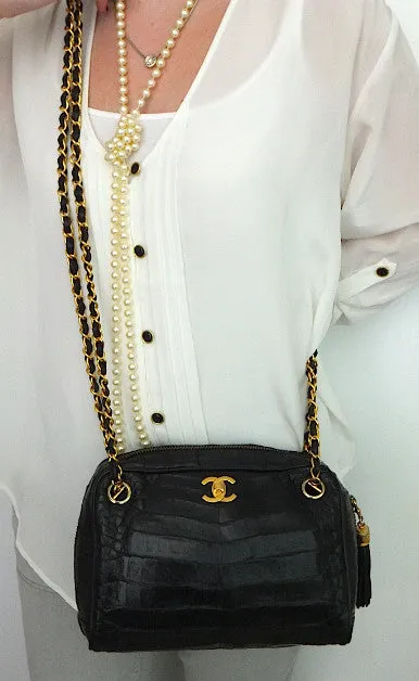 Authentic Chanel VNTG Blk Alligator Camera Handbag