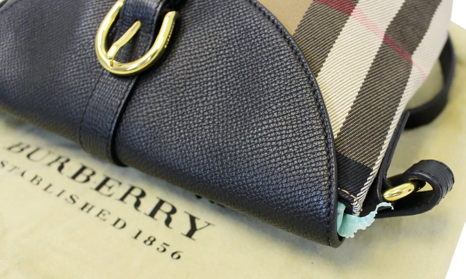 BURBERRY Black Leather House Check Horseshoe Milton Crossbody Bag