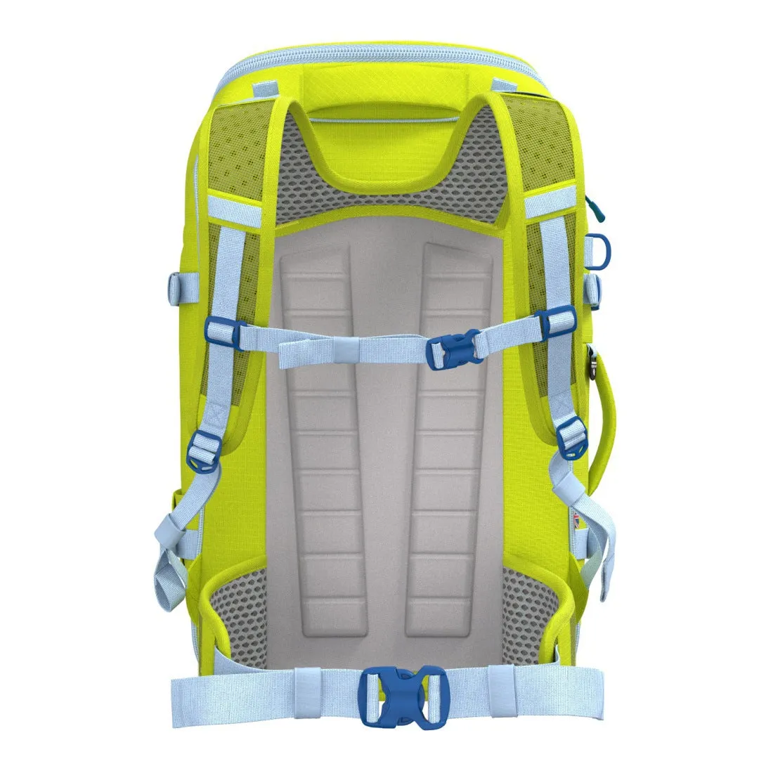 CabinZero ADV Pro 42L (Mojito Lime)