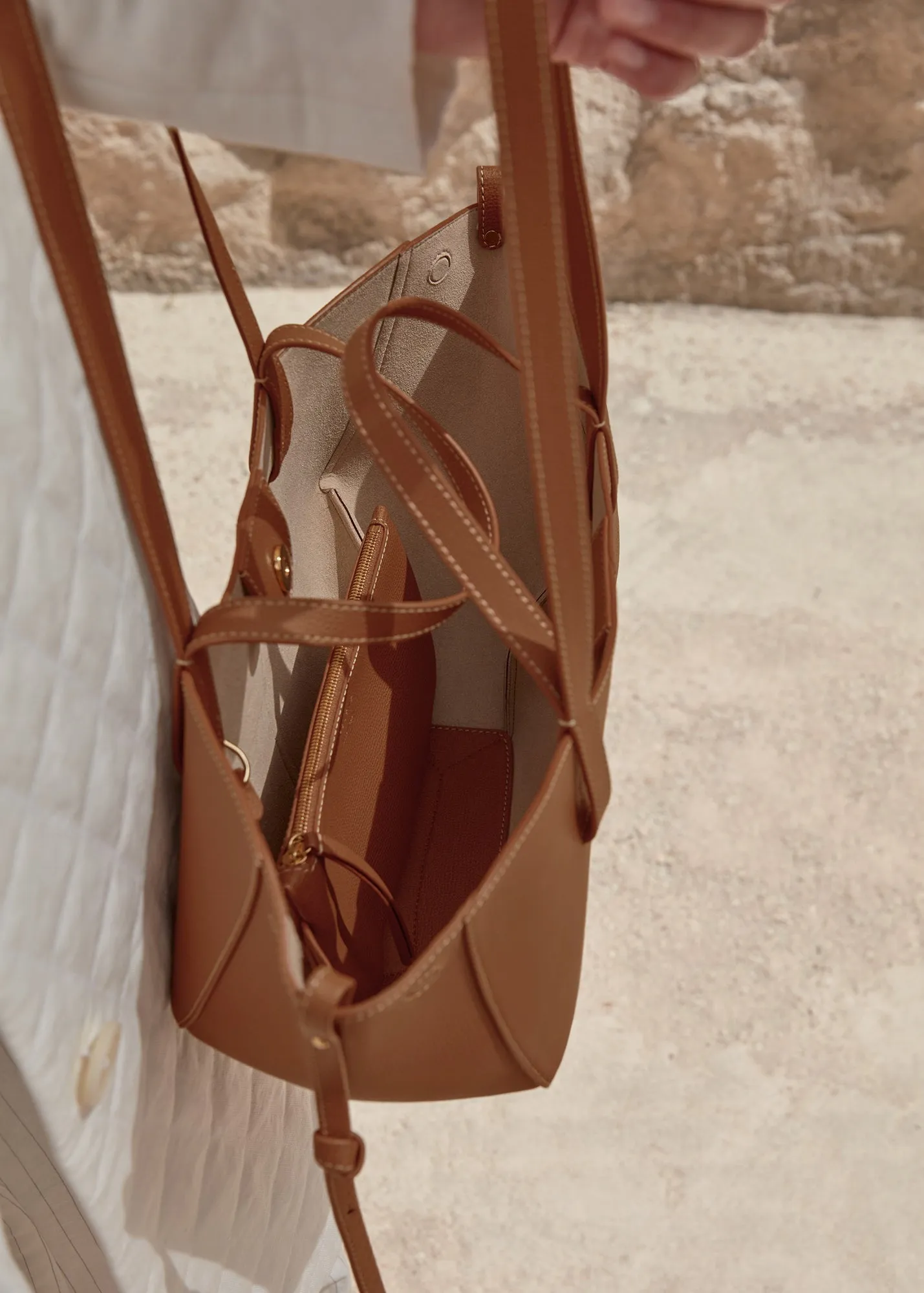 Celeste – Elegant Leather Bag for the Stylish Woman