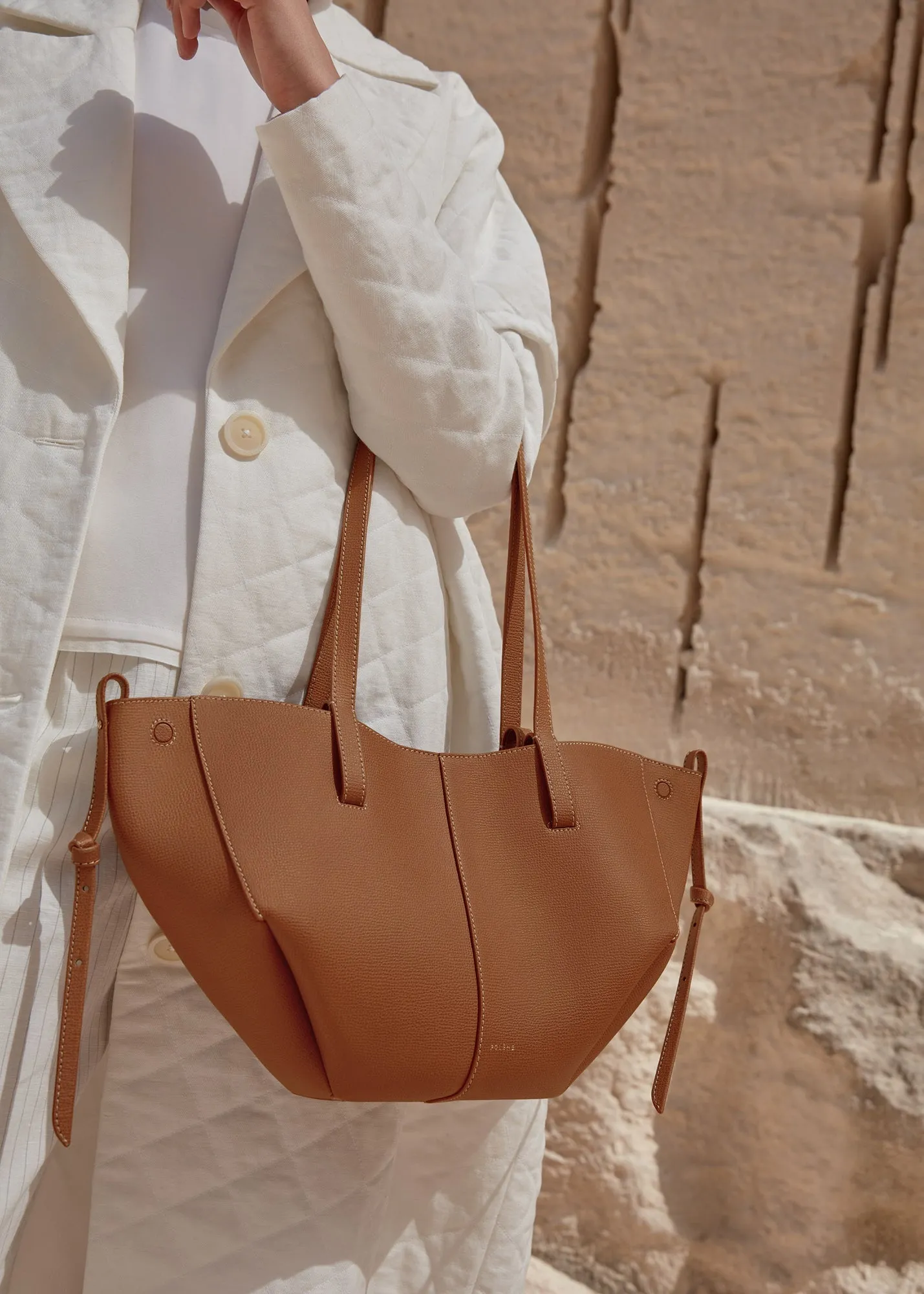 Celeste – Elegant Leather Bag for the Stylish Woman
