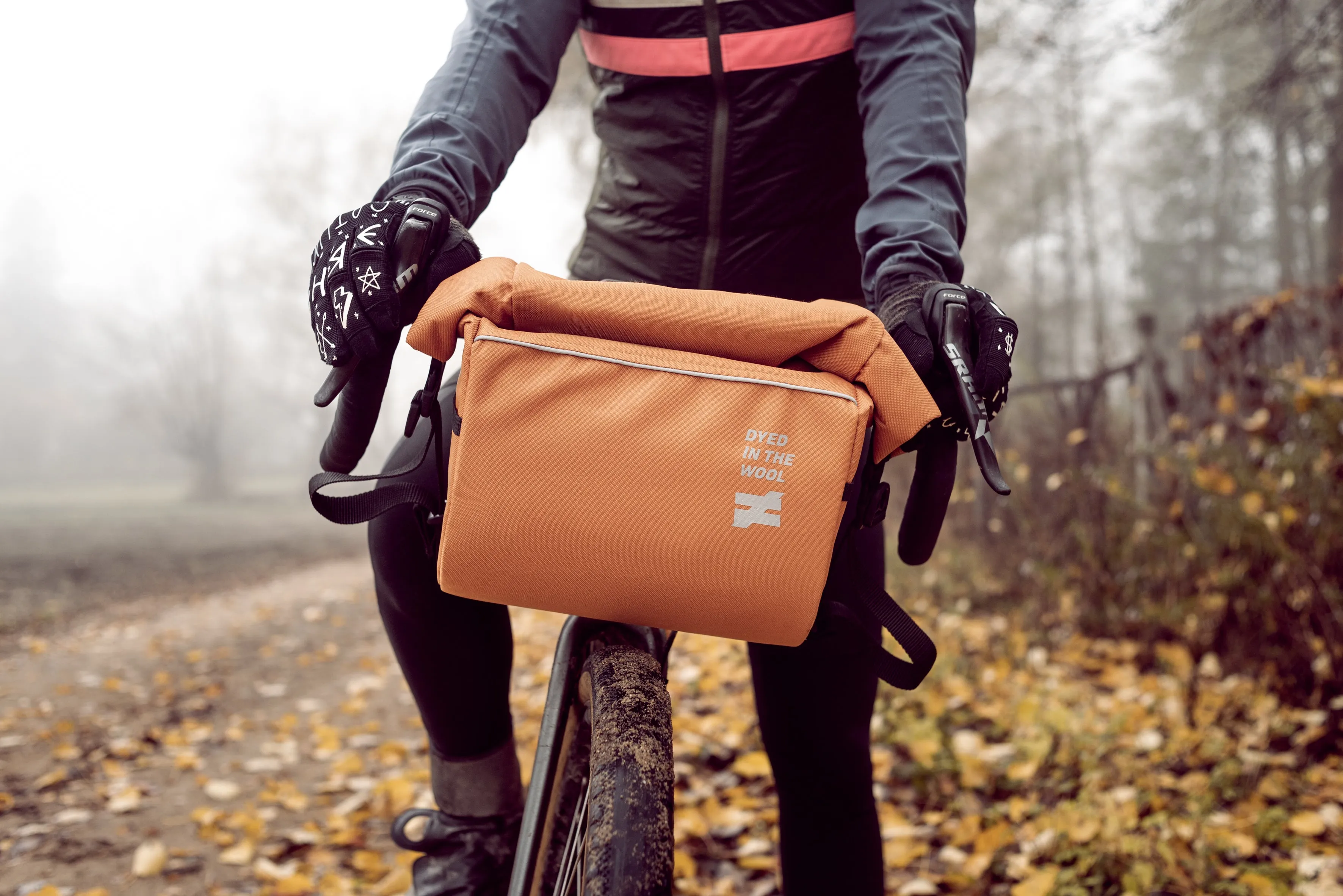 CORE: WEEKEND BAR BAG