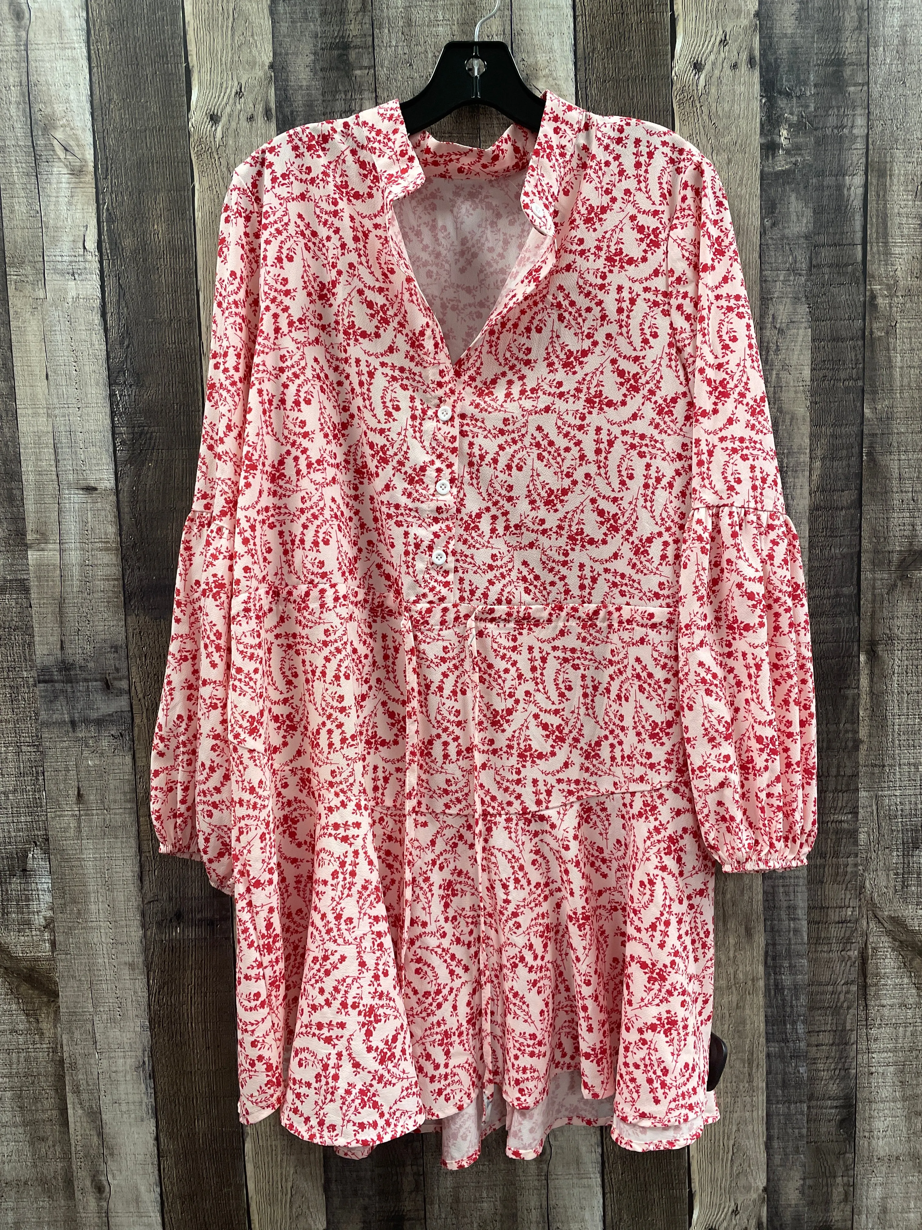 Dress Casual Short By Cmf In Red & White, Size: L