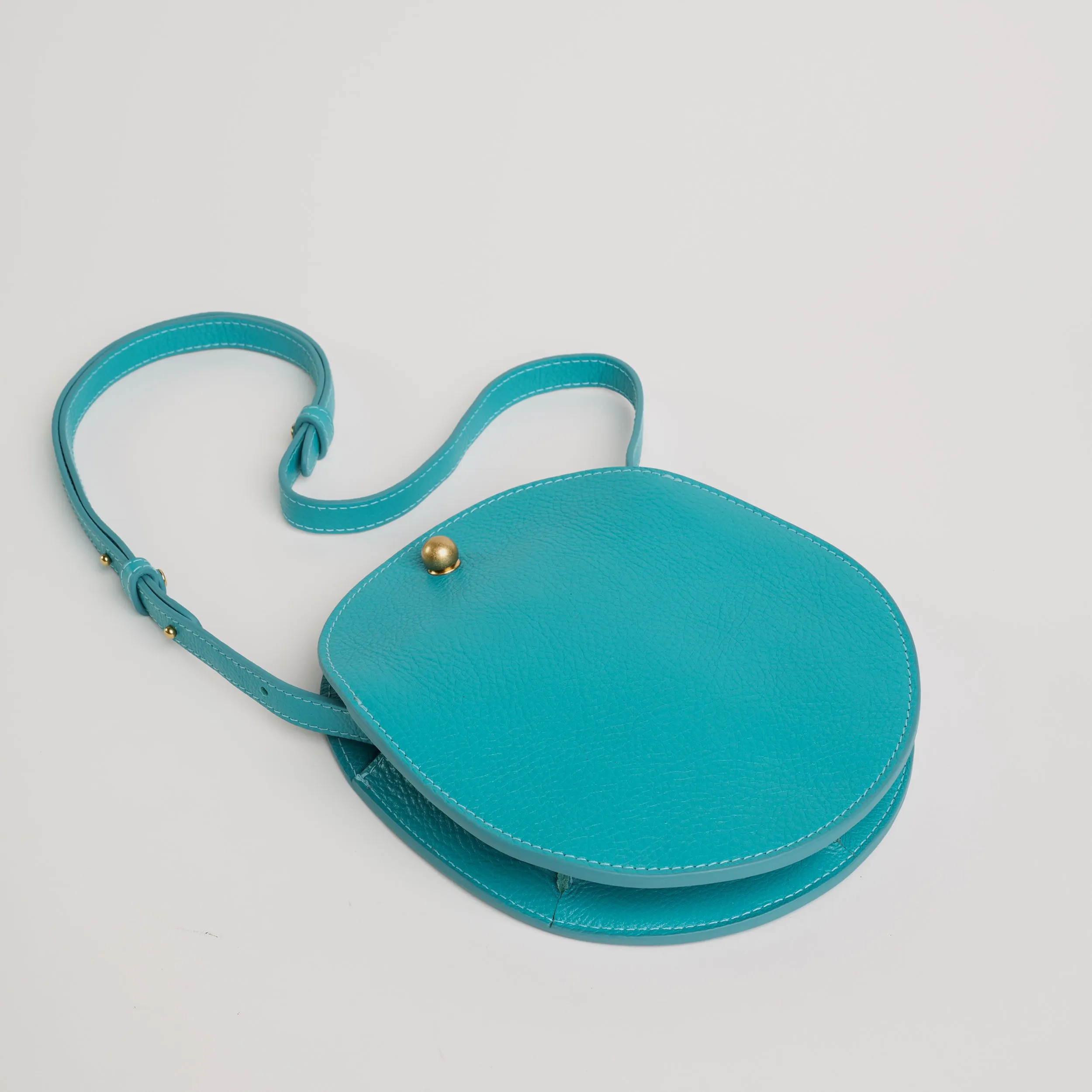 Eggi in Turquoise