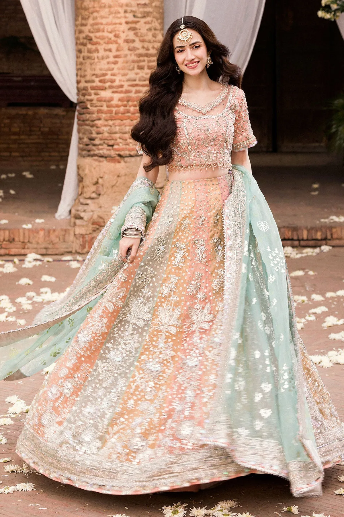 Elegant Lehenga Choli Bridal Pakistani Wedding Dress