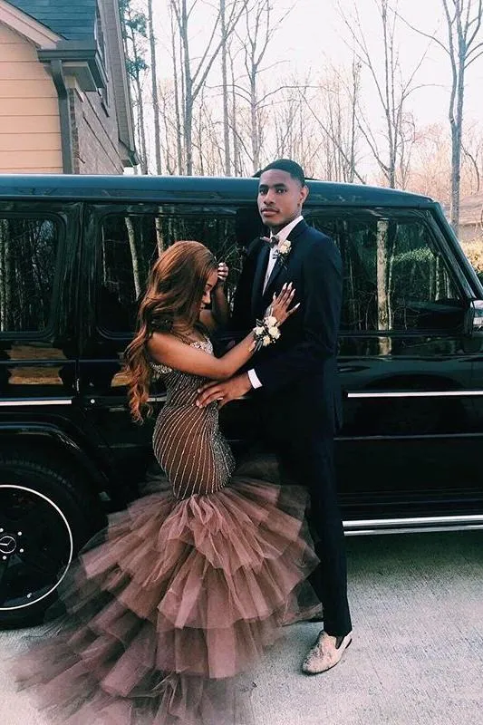 Elegant Straps Sleeveless Applique Tulle Mermaid Prom Party Gowns