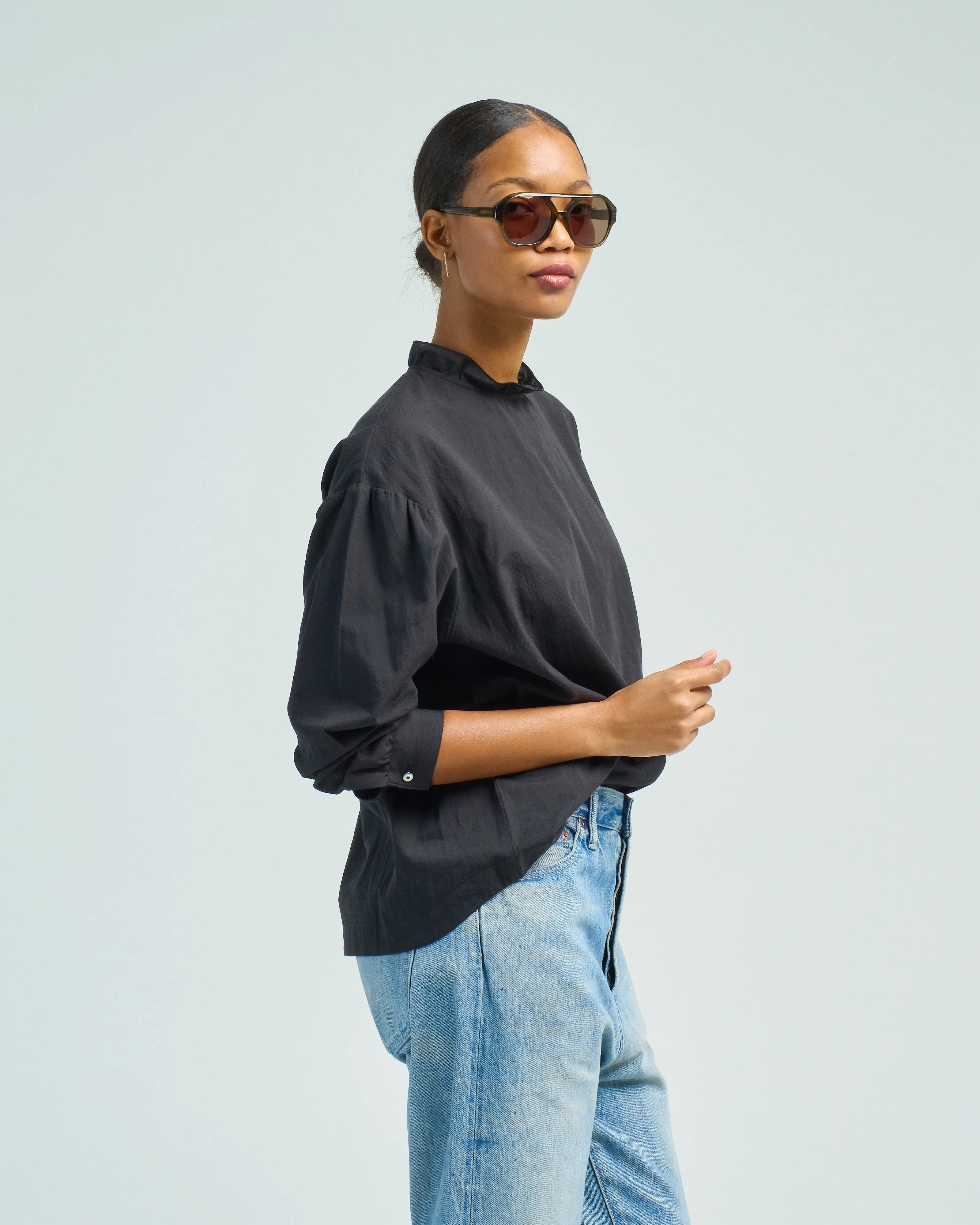 frill collar shirt