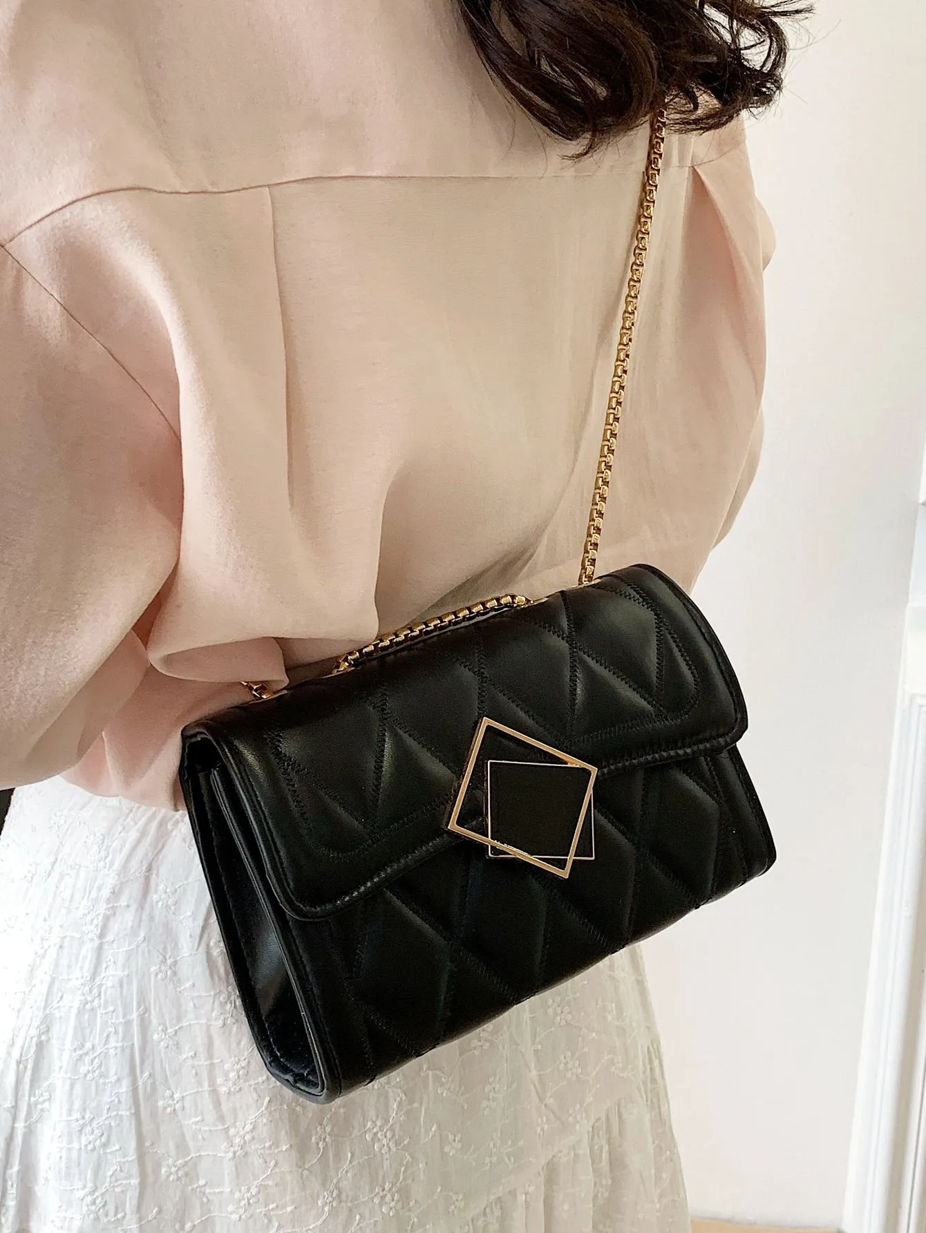 Geo Pattern Quilt Decor Closure Chain Strap Square Bag