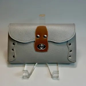 GREY AND TAN LEATHER CARRY ALL POUCH WITH FRONT CLASP CLOSURE  IIW104