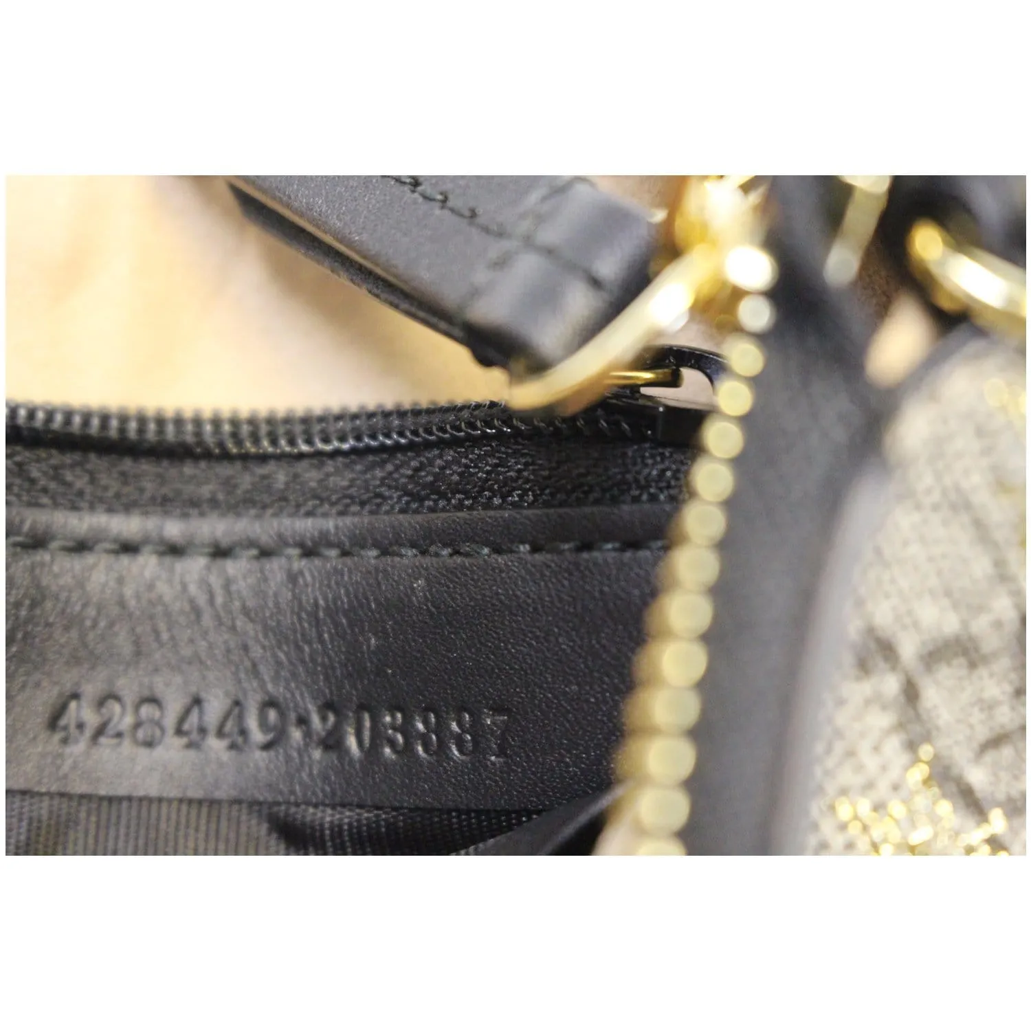 GUCCI Linea Bee GG Supreme Wristlet Handbag Beige/Gold