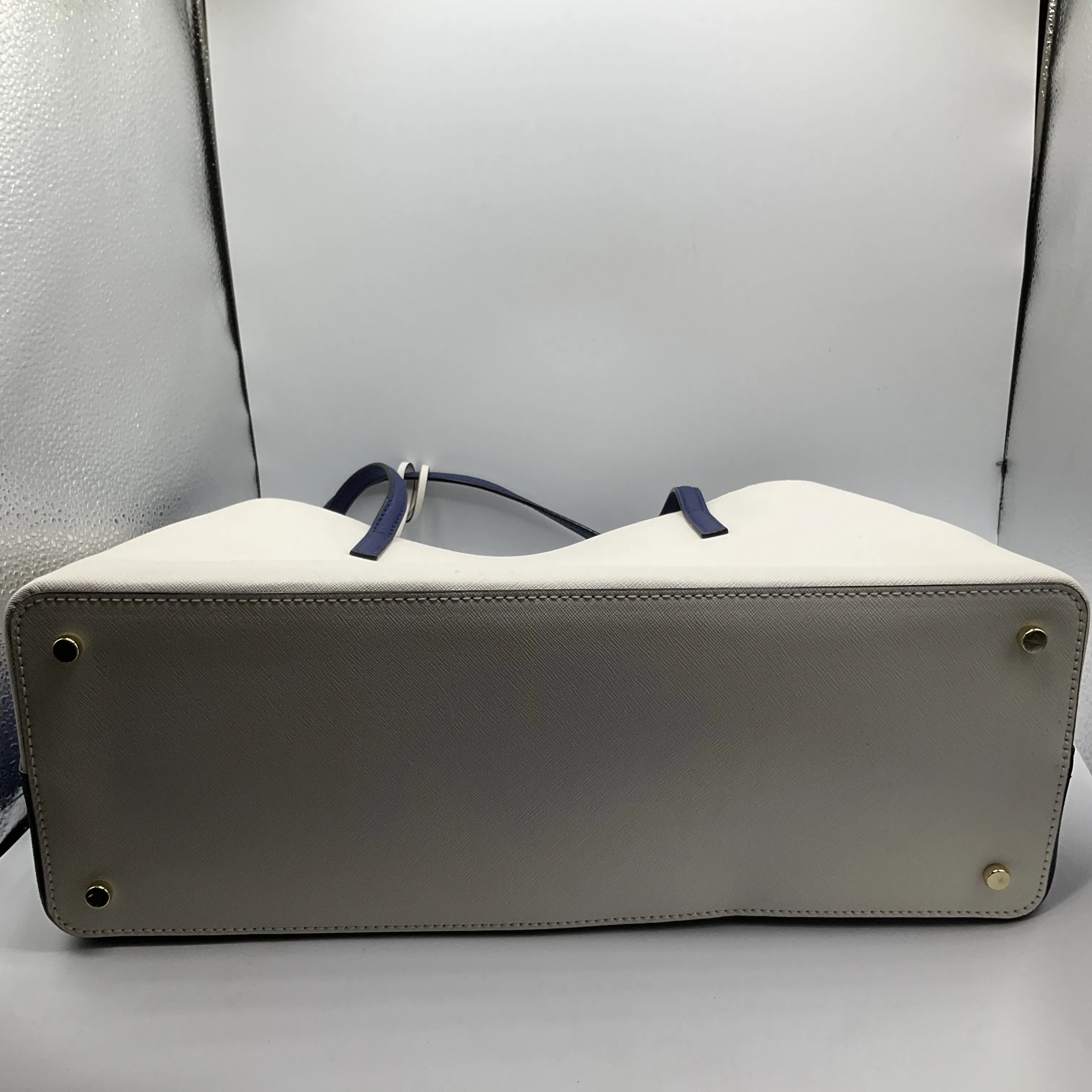 Handbag Designer By Kate Spade  Size: Medium