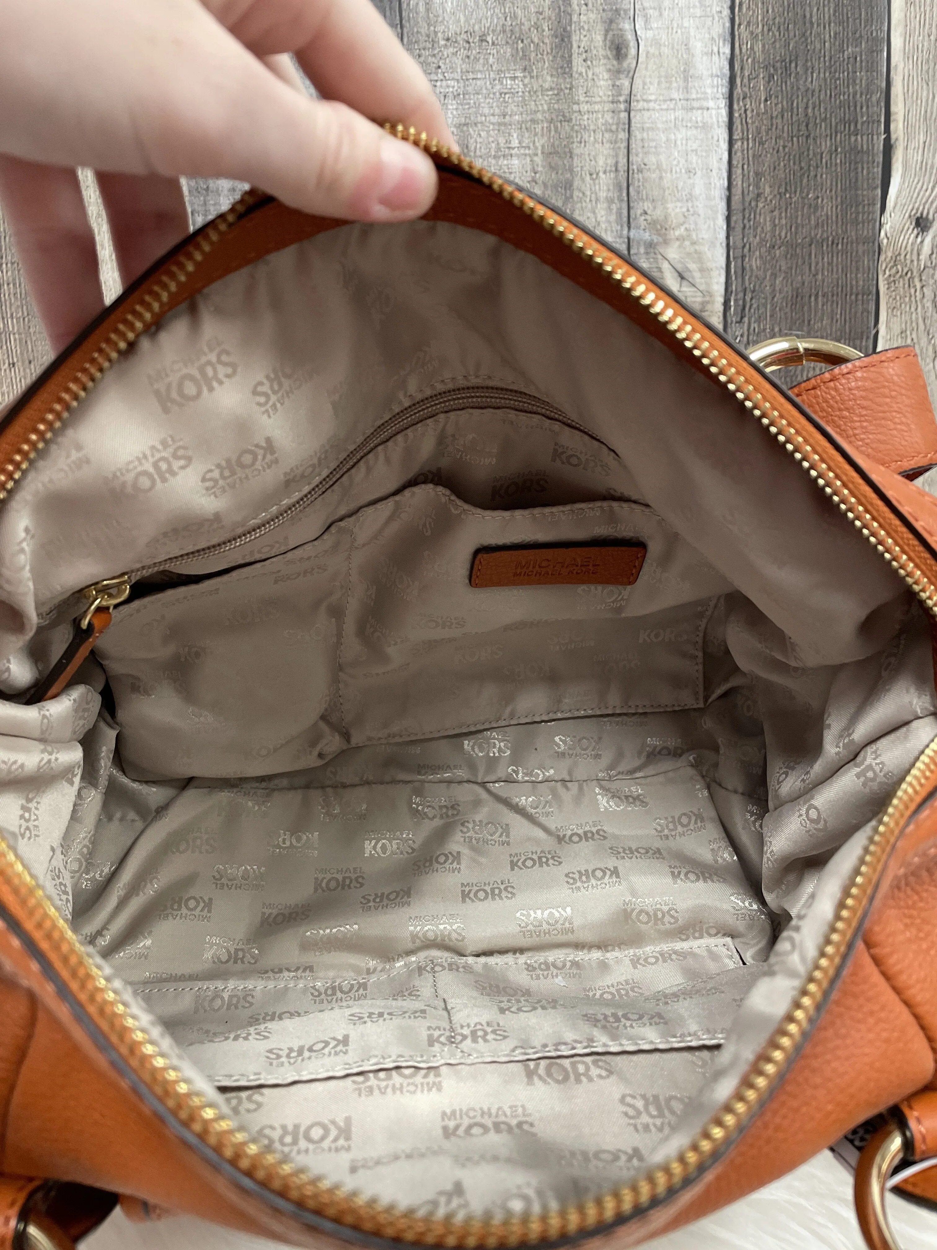 Handbag Designer By Michael Kors  Size: Large