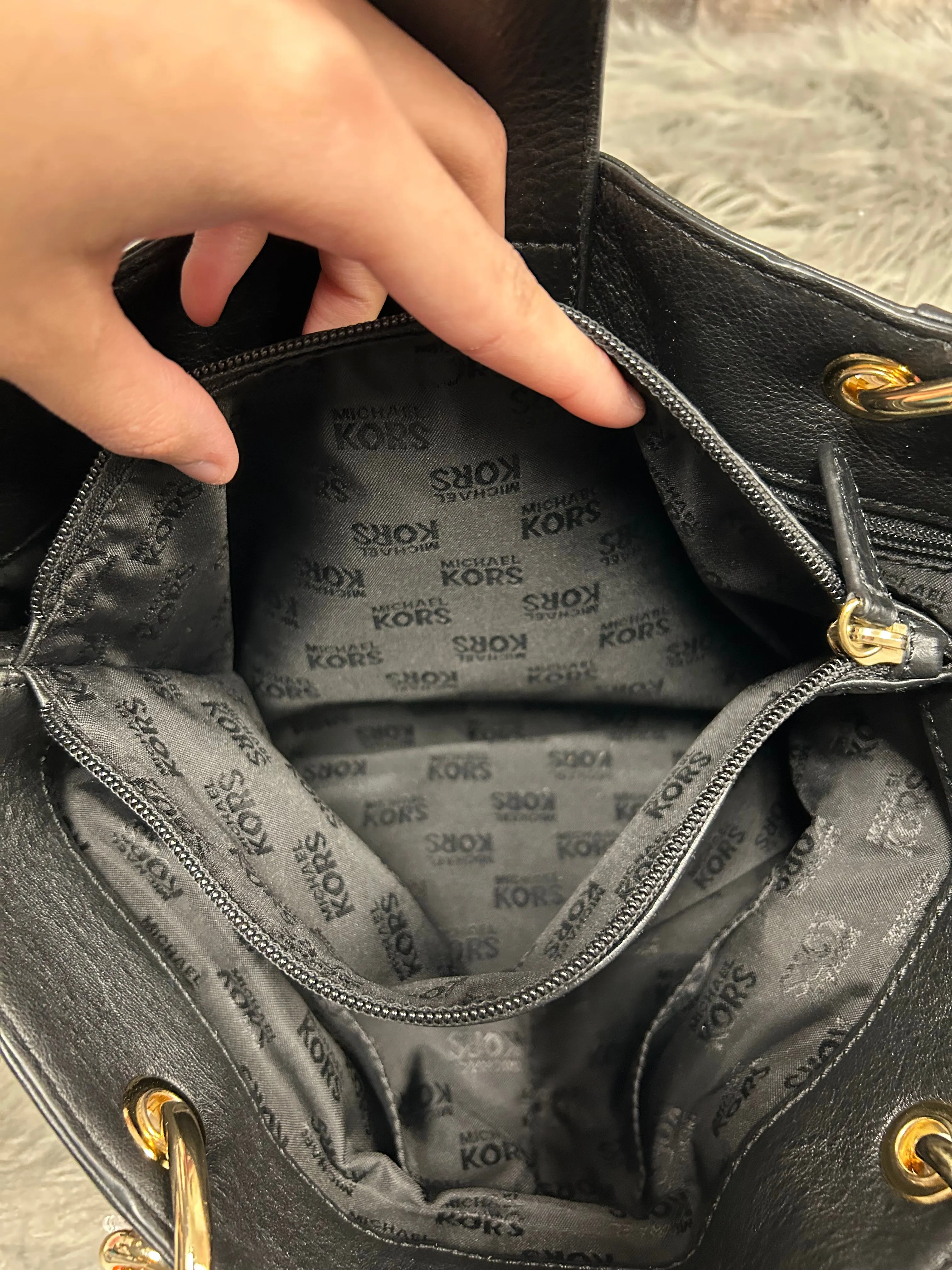 Handbag Designer By Michael Kors  Size: Medium
