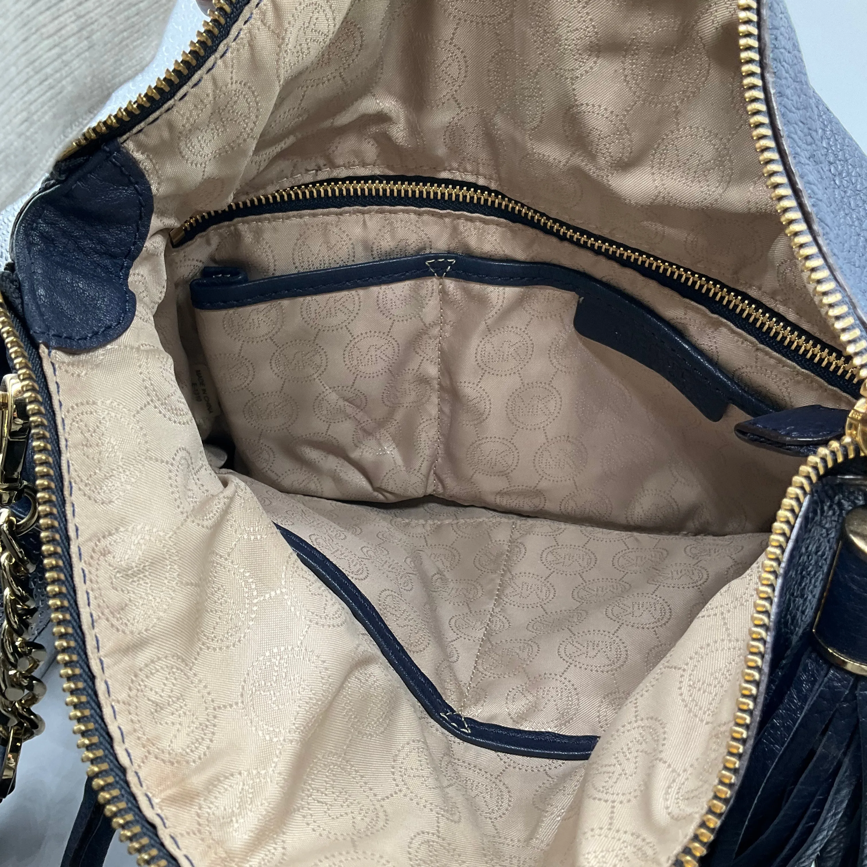 Handbag Designer By Michael Kors, Size: Medium