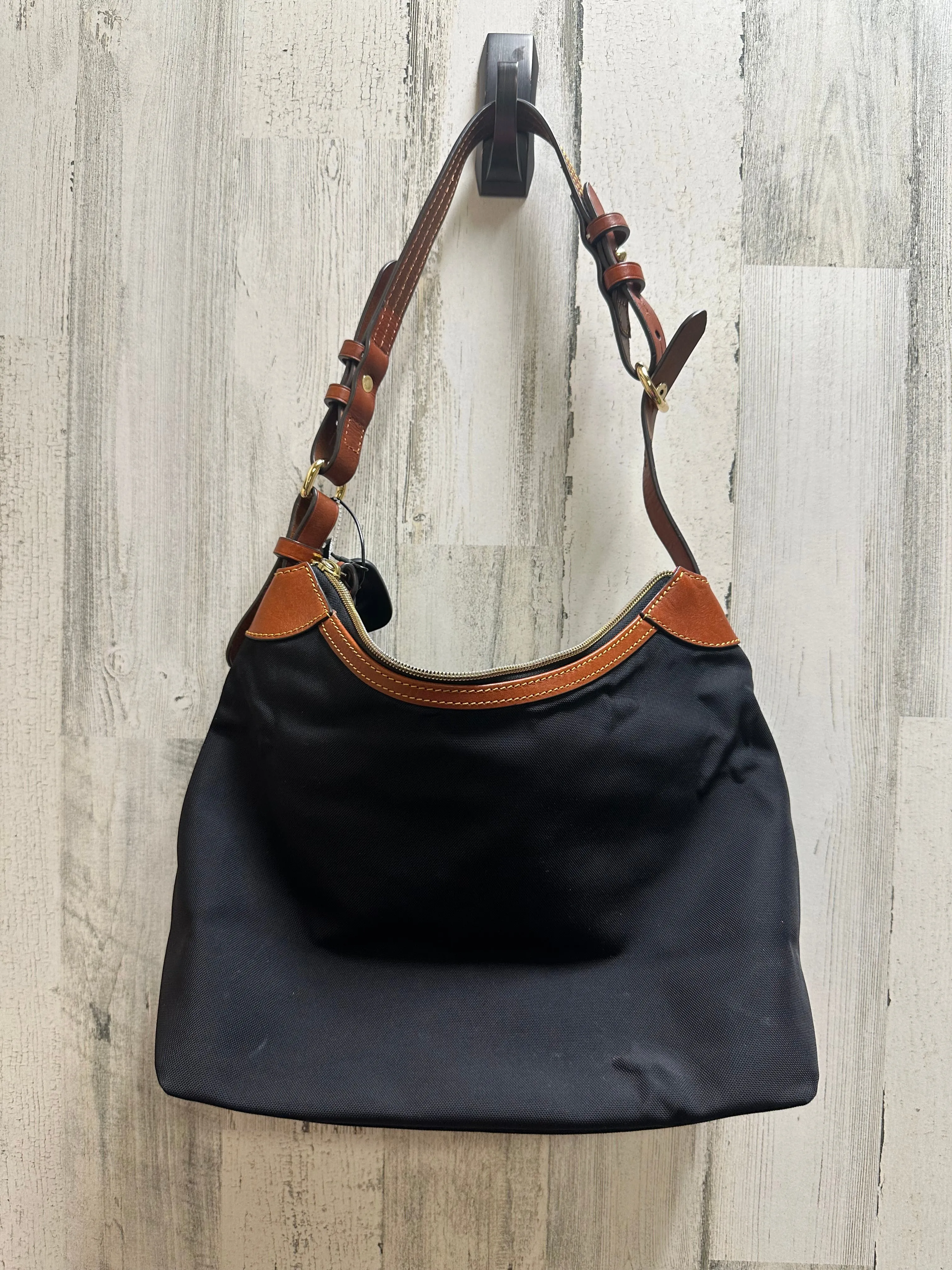 Handbag Designer Dooney And Bourke, Size Medium