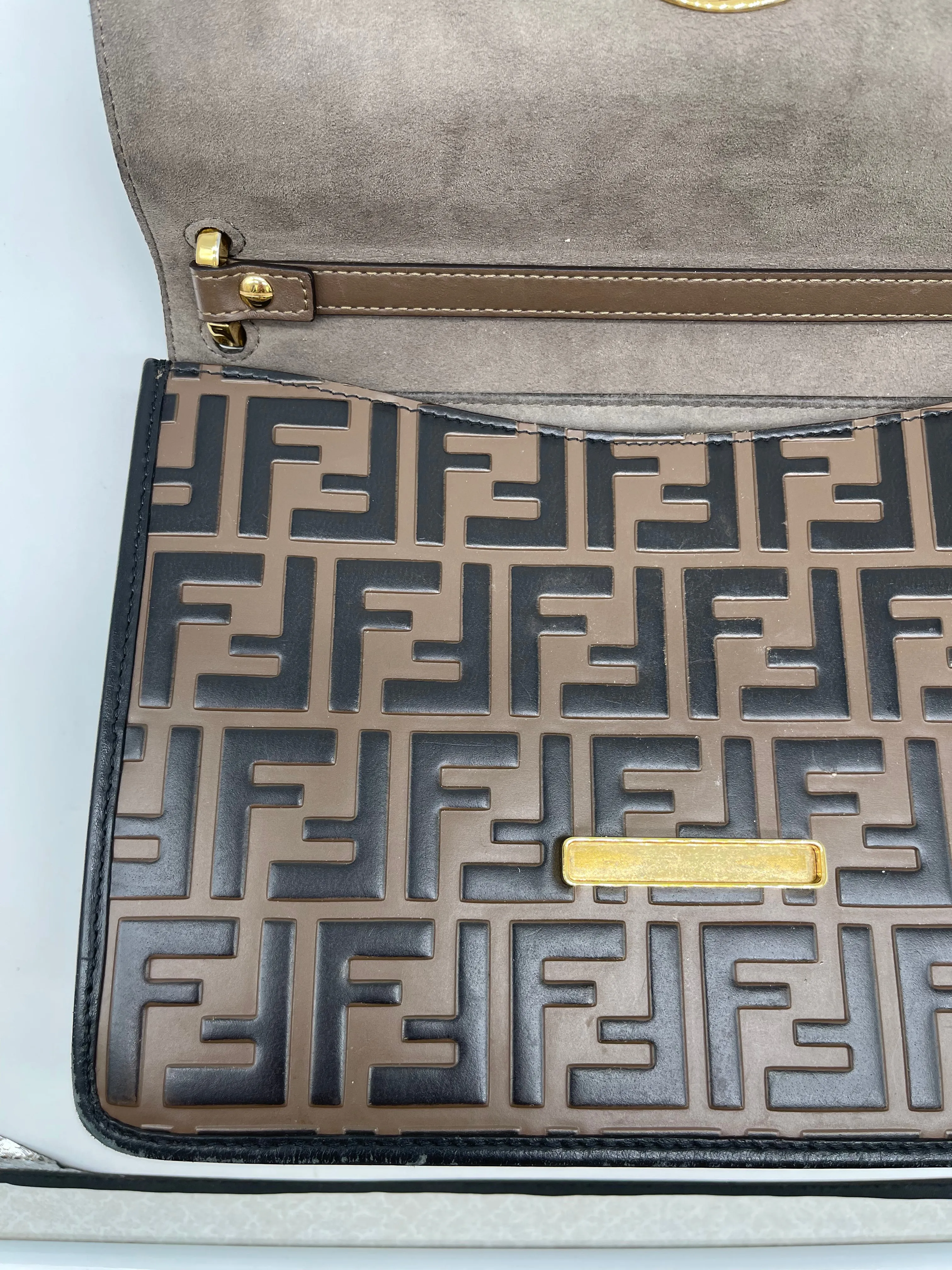 Handbag Luxury Designer By Fendi, Size: Medium