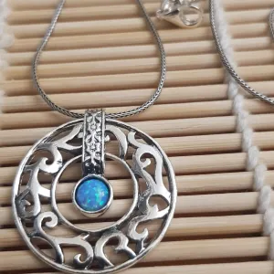 Israeli jewelry designer in silver necklace for women