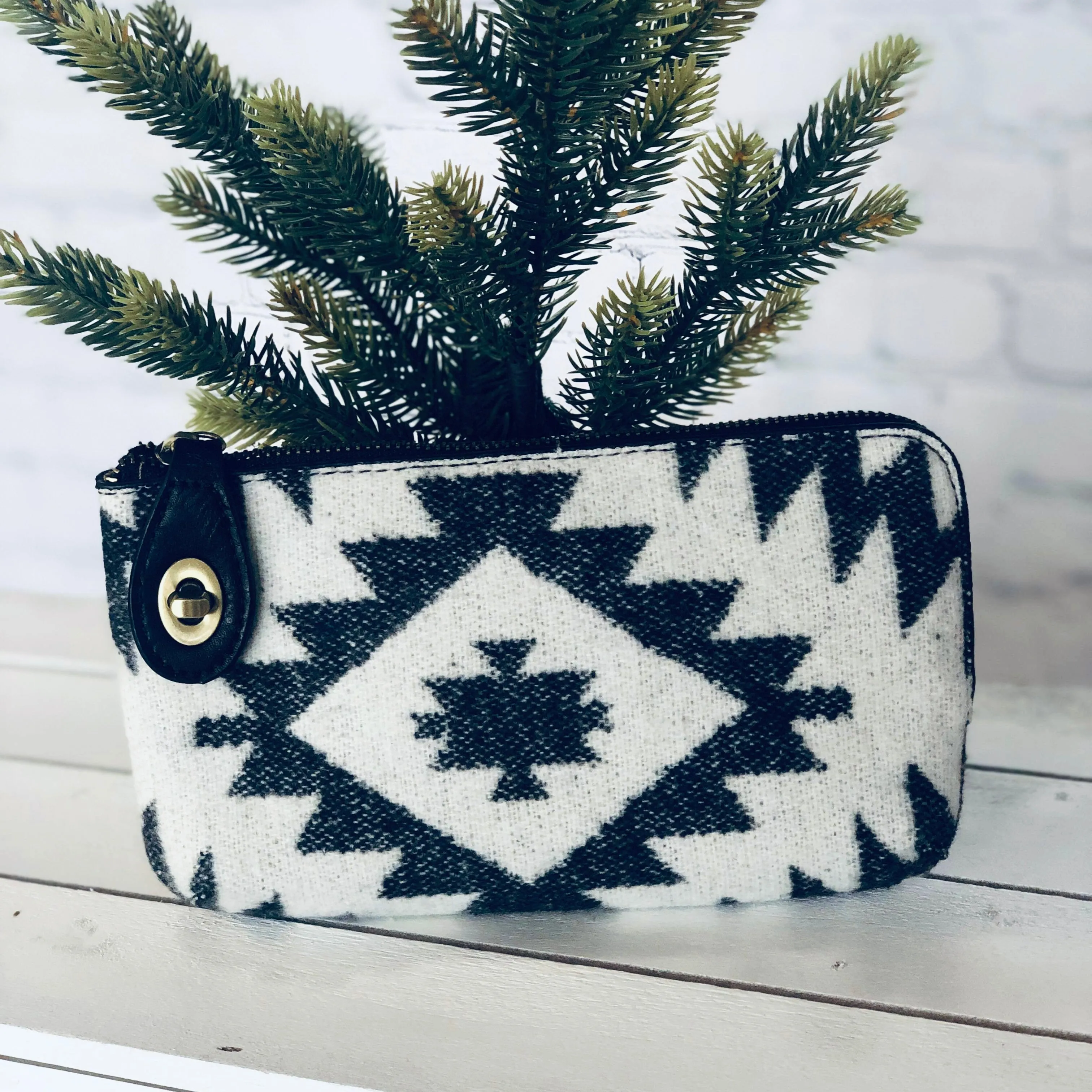 Kendall Crossbody