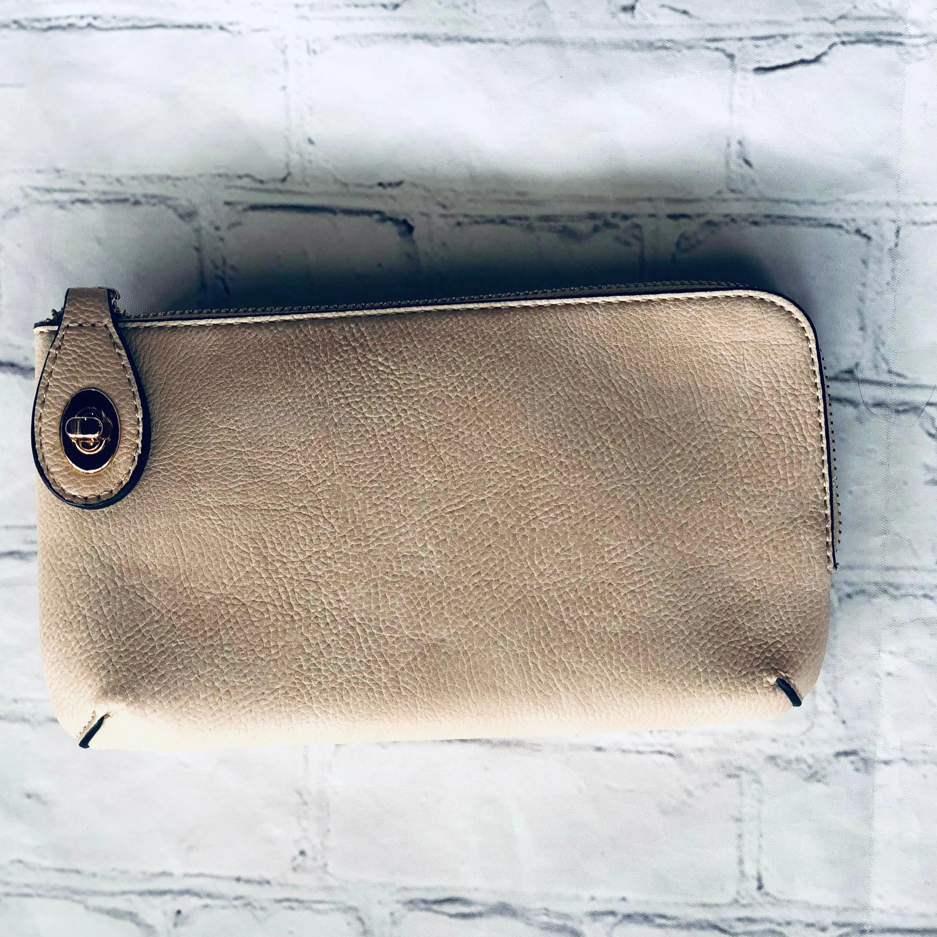 Kendall Crossbody