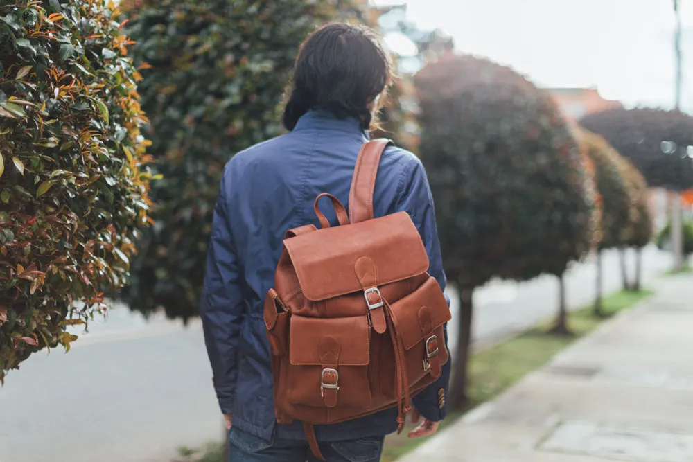 LARGE BUCKLE-FLAP BACKPACK