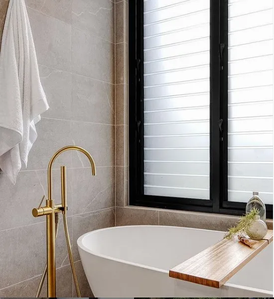 Large Oval Matte White Stone Bath - 1700mm - B003-B
