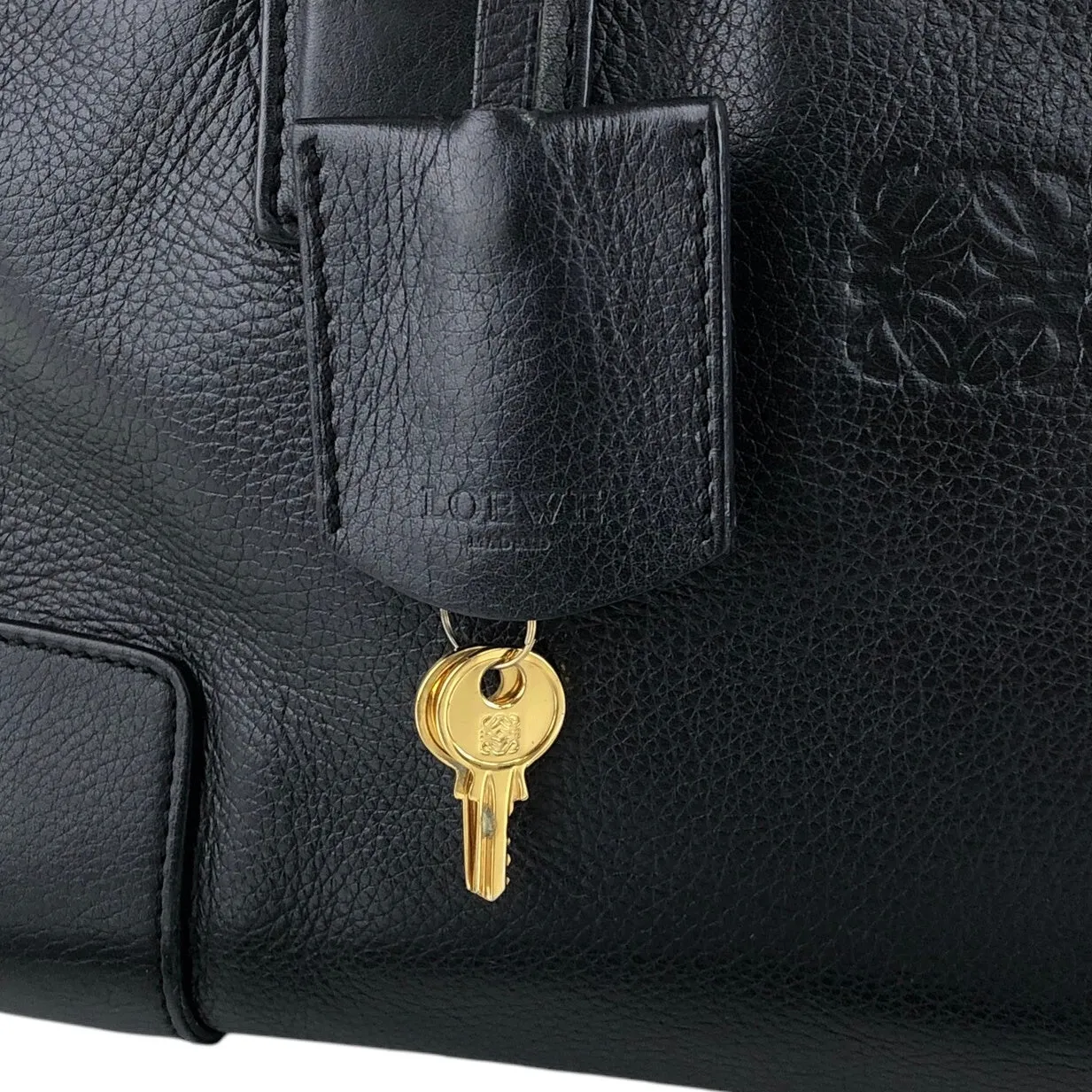 LOEWE Amazona28 Anagram Handbag Boston bag Black Vintage 4ve2yy