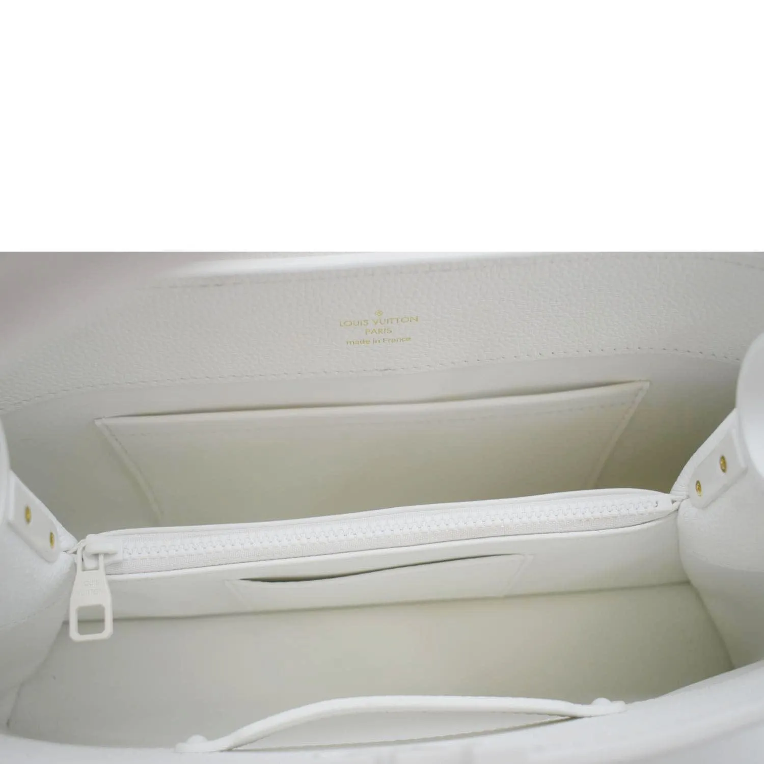 LOUIS VUITTON Capucines East-West MM Leather Crossbody Bag White