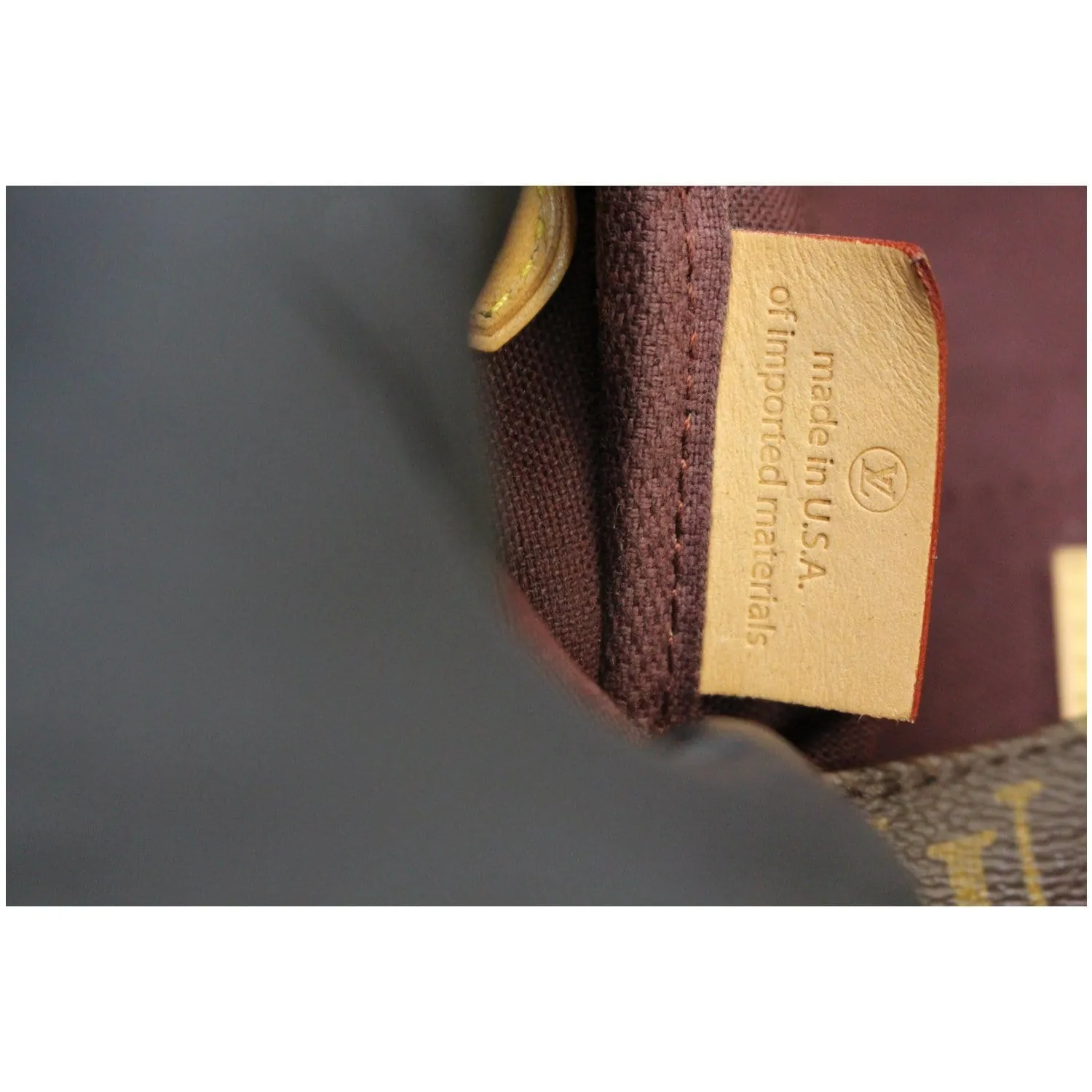 LOUIS VUITTON Favorite MM Monogram Canvas Crossbody Bag Brown