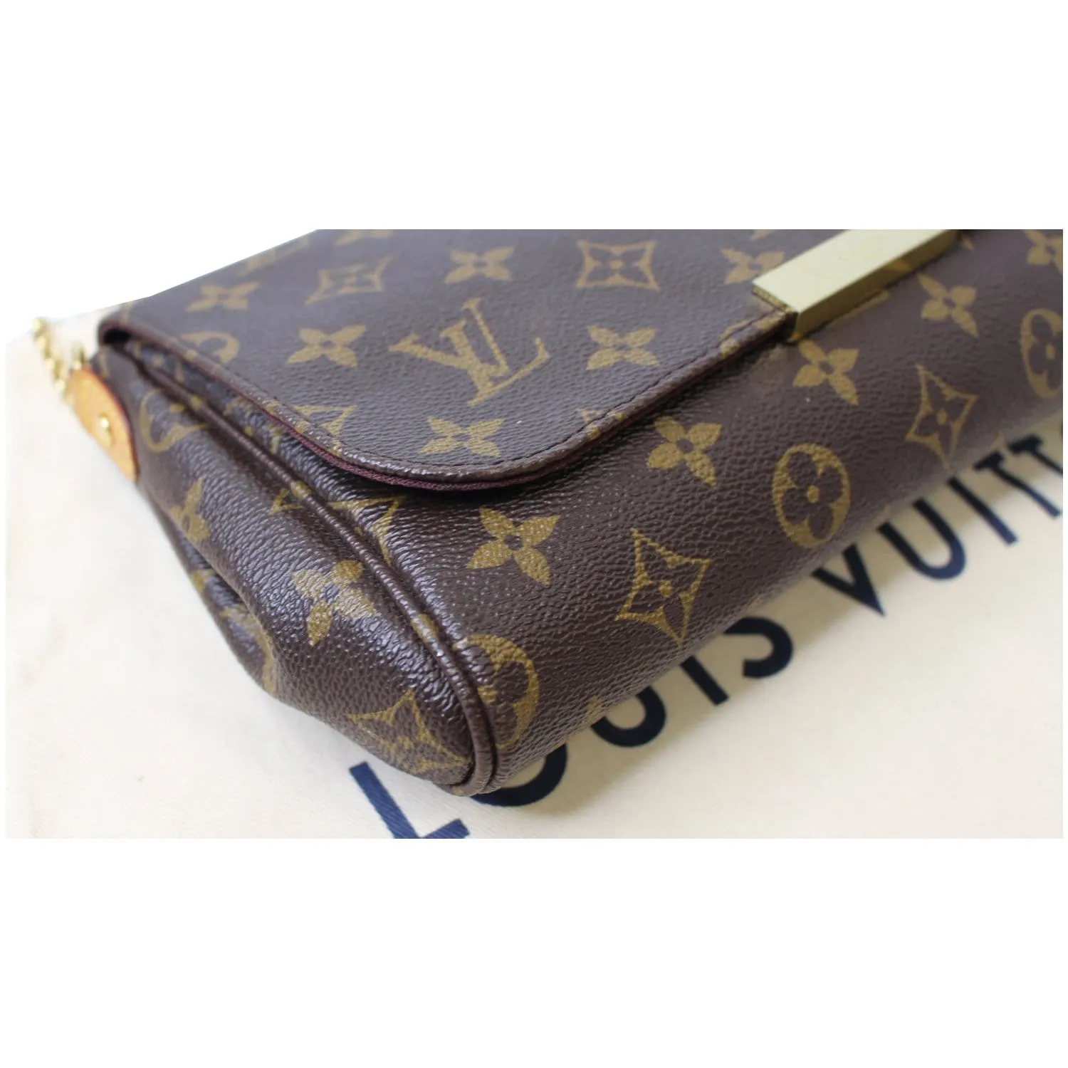 LOUIS VUITTON Favorite MM Monogram Canvas Crossbody Bag Brown
