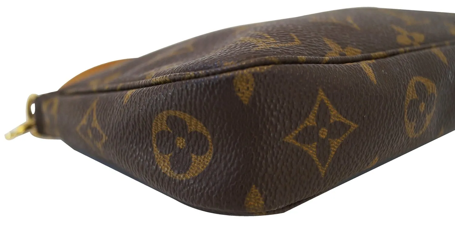 LOUIS VUITTON Monogram Canvas Pochette Accessoires Handbag