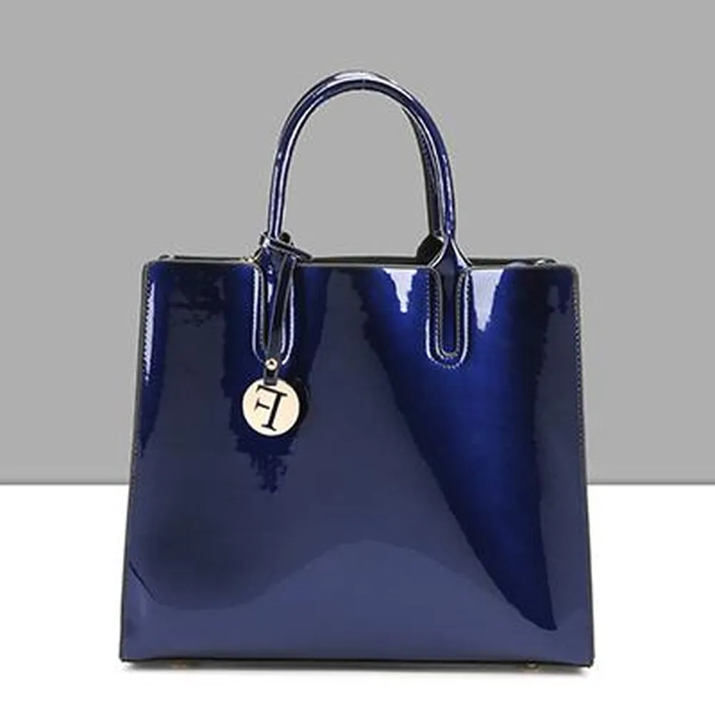 <bold>Tote  / Shoulder Bag  <br>Vegan-Leather