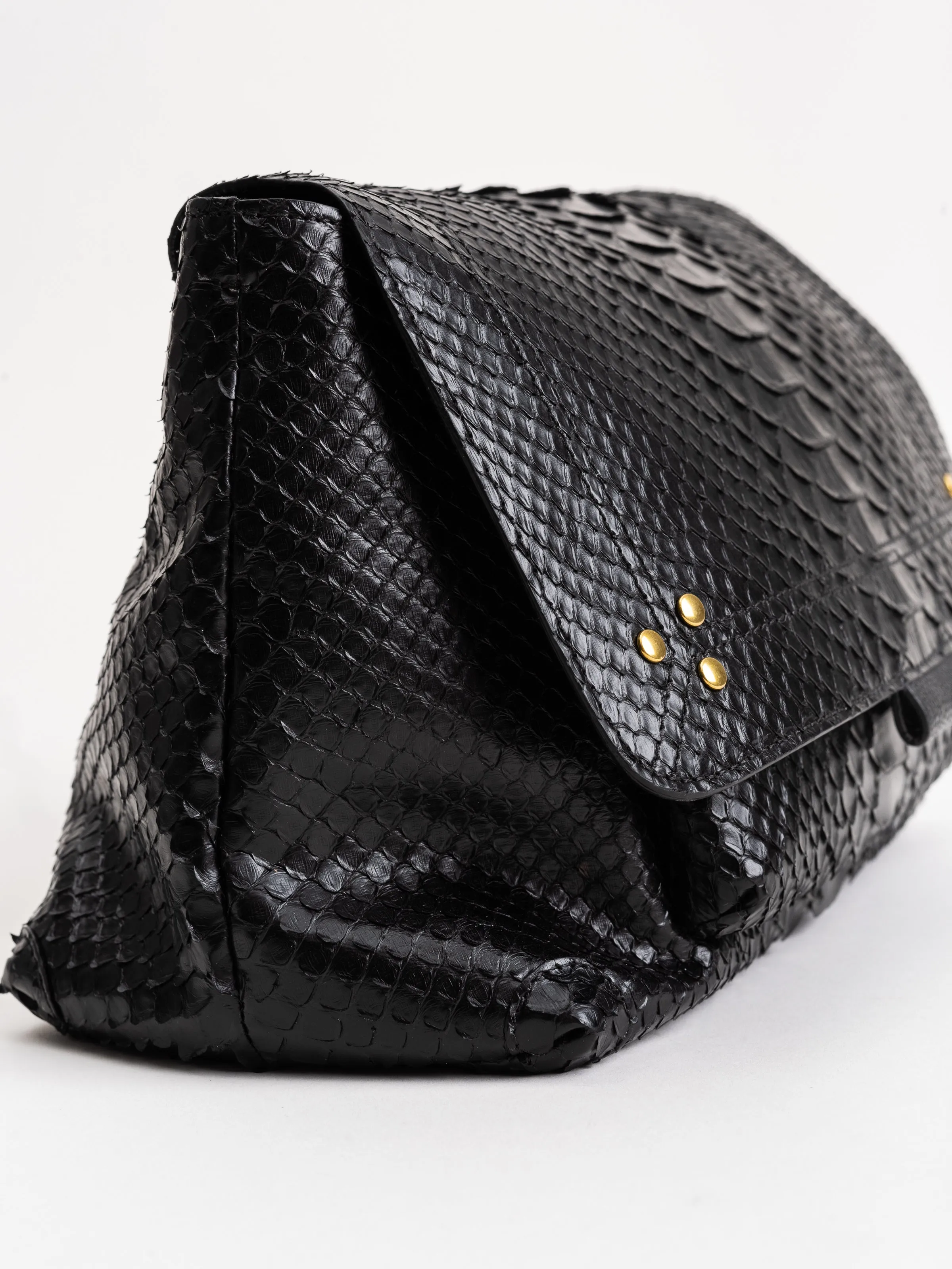 lulu m crossbody - black python