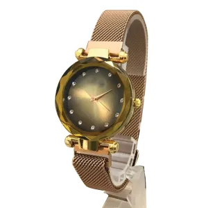 Magnet Chain Elegant Women Wrist Watch Golden and Yellow