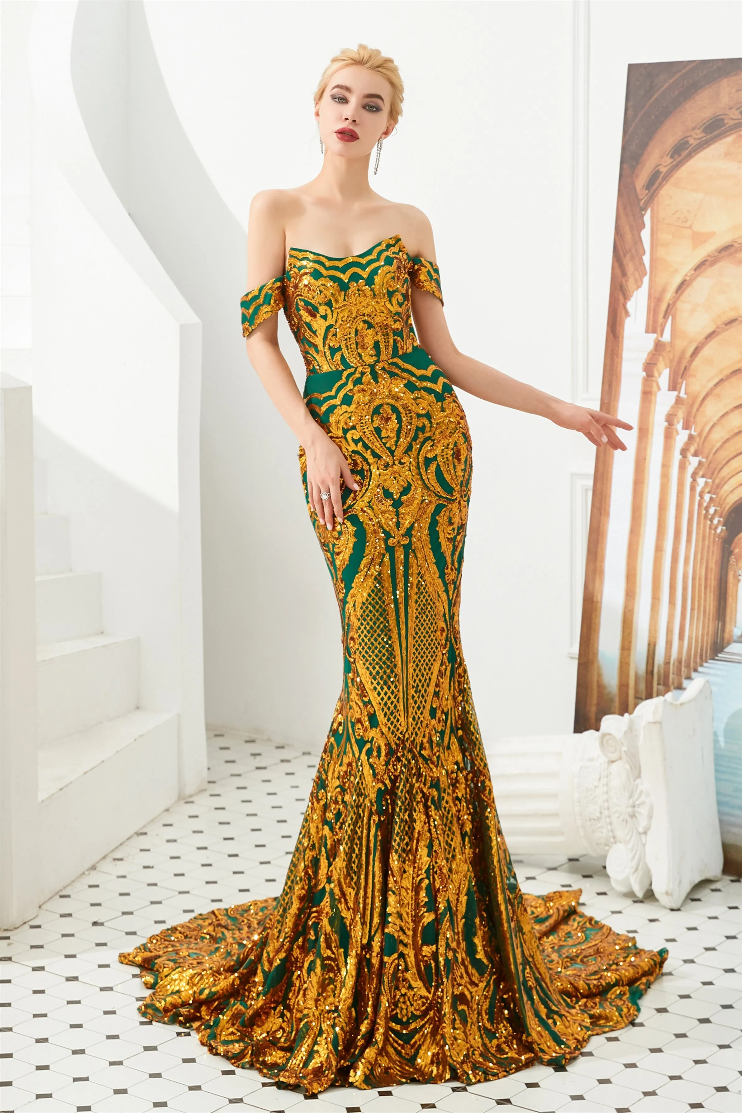 Mermaid Off-the-shoulder Sweetheart Sequined Sleeveless Backless Applique Prom Dress