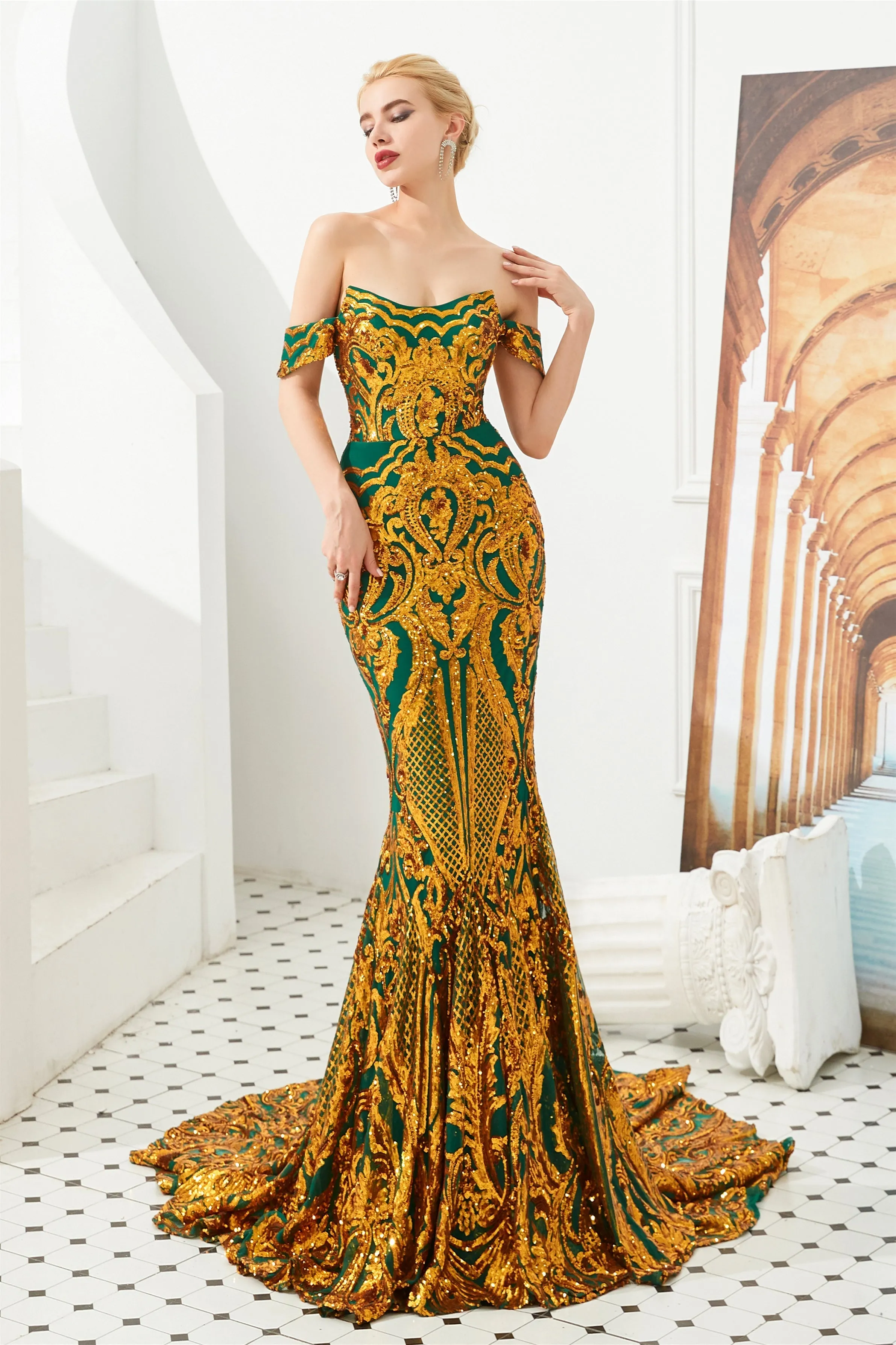 Mermaid Off-the-shoulder Sweetheart Sequined Sleeveless Backless Applique Prom Dress