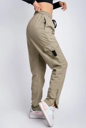 PANTALON CARGO ADVENTURE VERDE