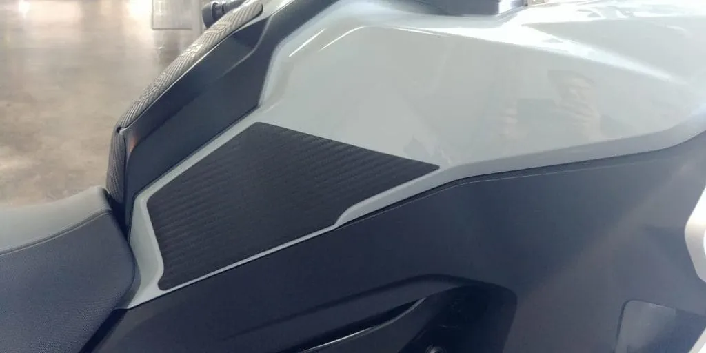 Rubbatech knie tankpads voor de BMW F 850 GS Adventure en Rallye