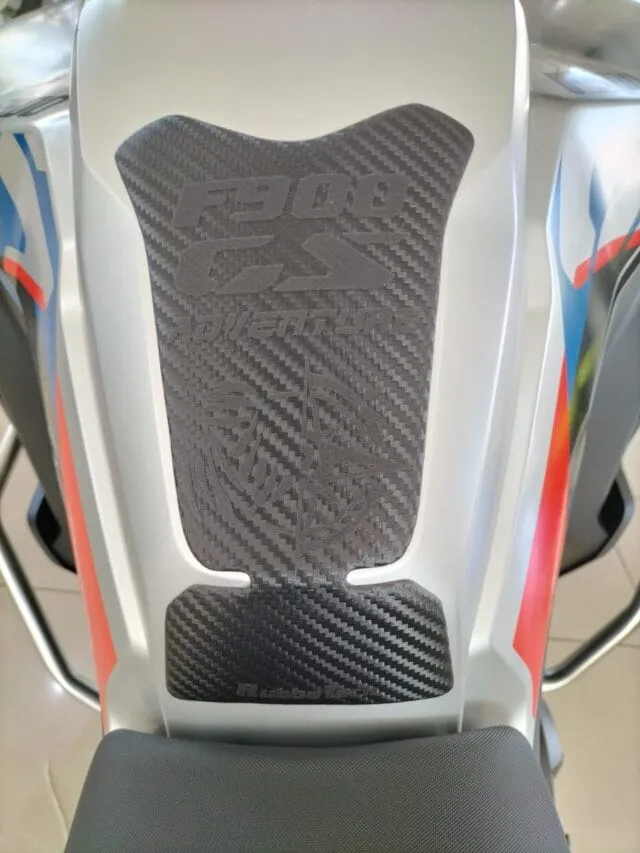 Rubbatech Tankpad voor de BMW F900GS Adventure