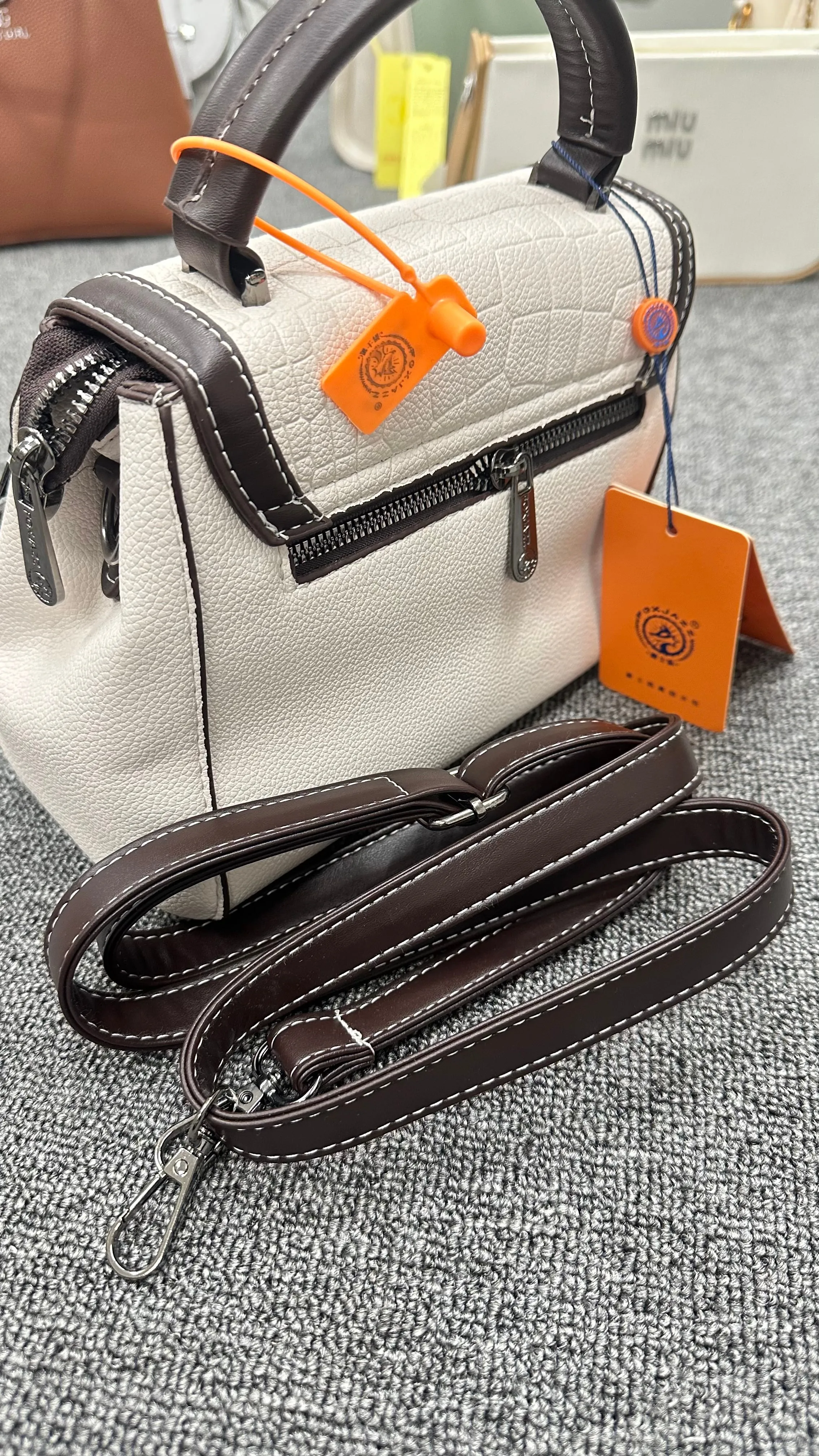Textured Leather Look Women’s Handbag – Elegant White & Brown Satchel