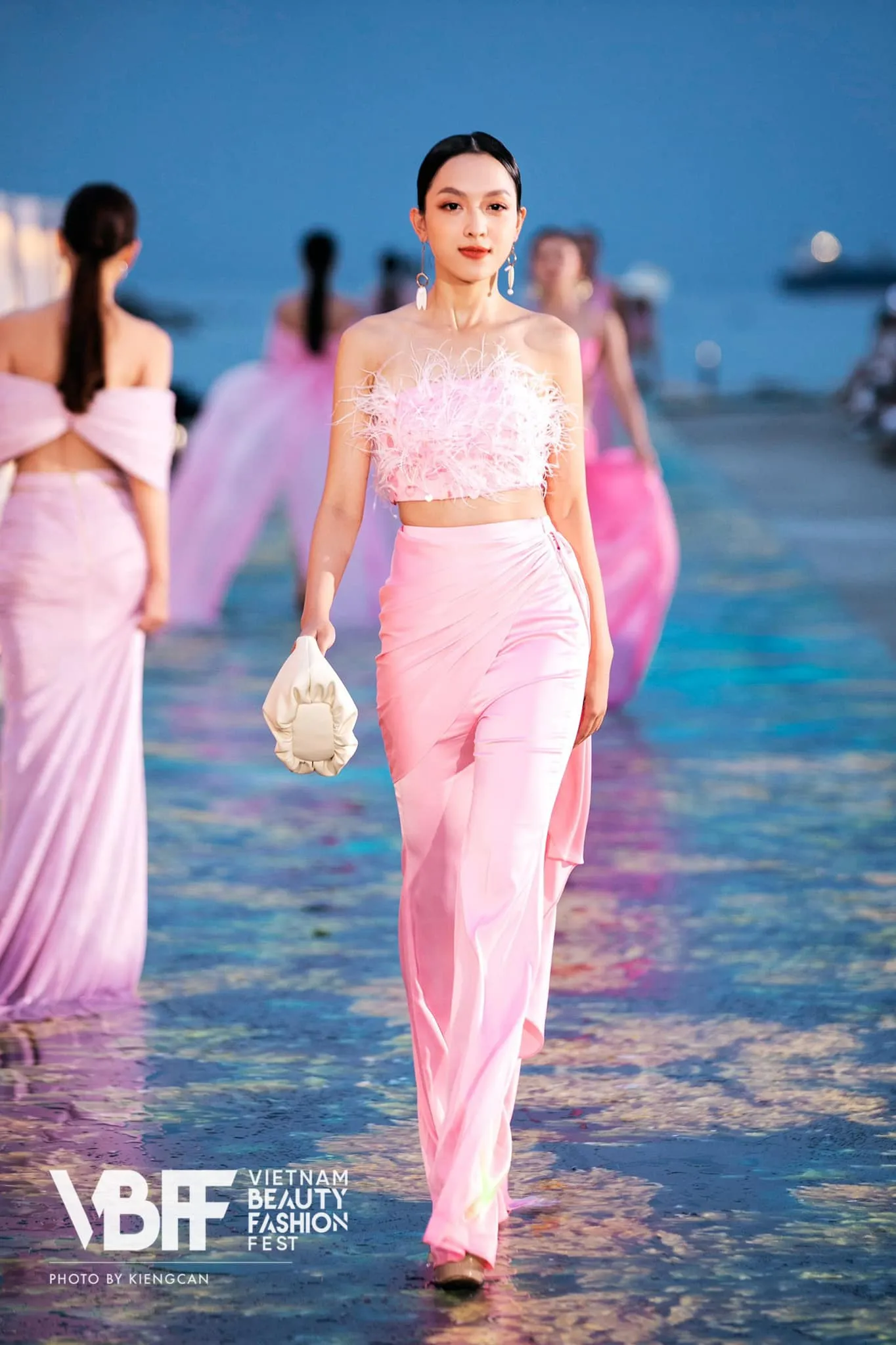 TÚI XÁCH Flower Mini Pocket & Bow màu hồng